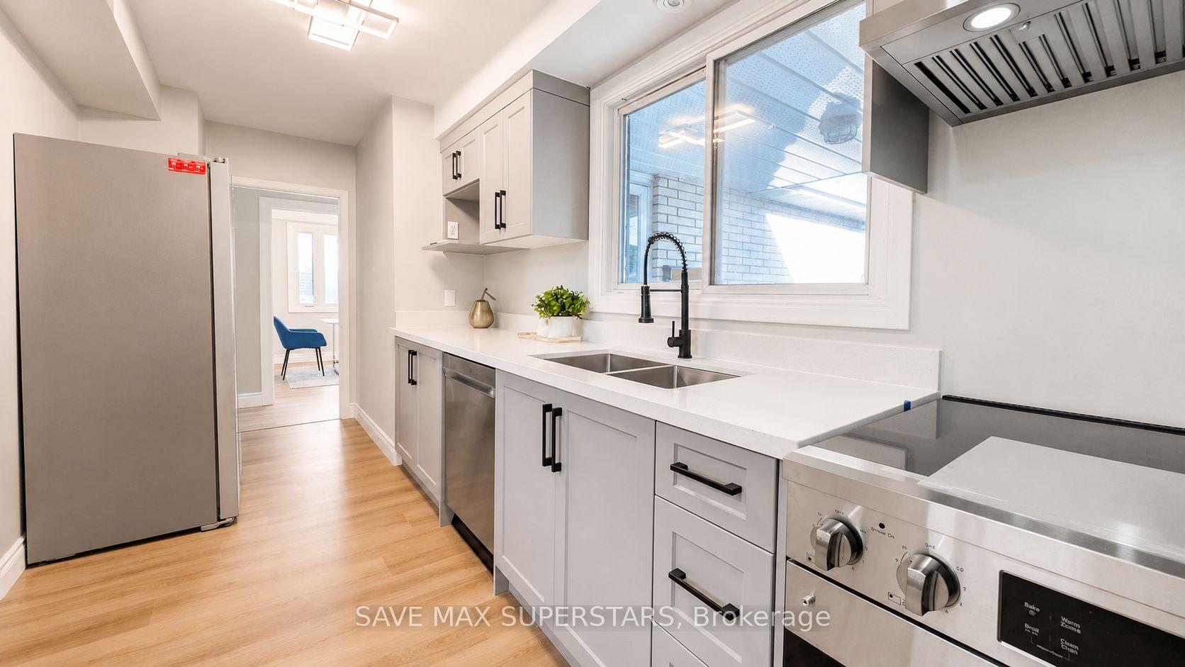 Photo 13 of 275 Grove Street E, Barrie, Wellington — HOMEH