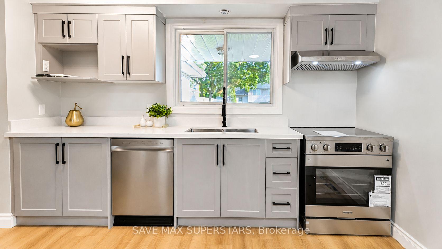 Photo 14 of 275 Grove Street E, Barrie, Wellington — HOMEH