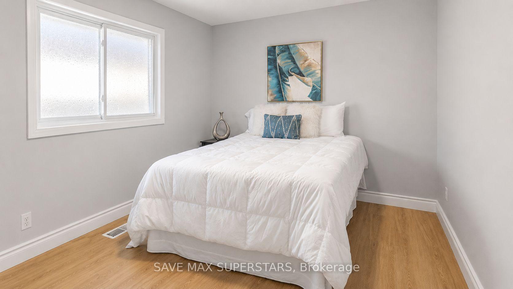 Photo 16 of 275 Grove Street E, Barrie, Wellington — HOMEH
