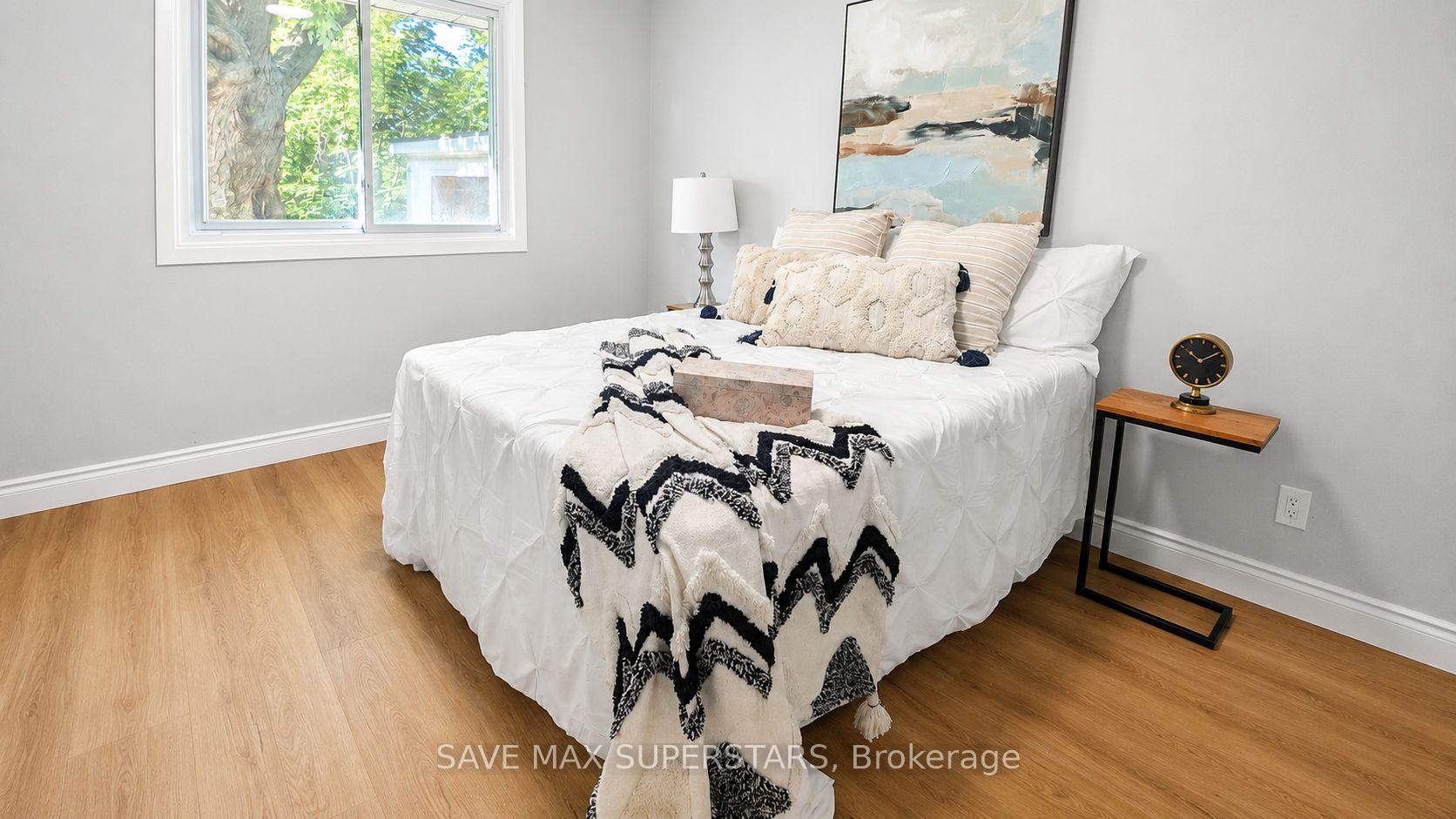 Photo 18 of 275 Grove Street E, Barrie, Wellington — HOMEH