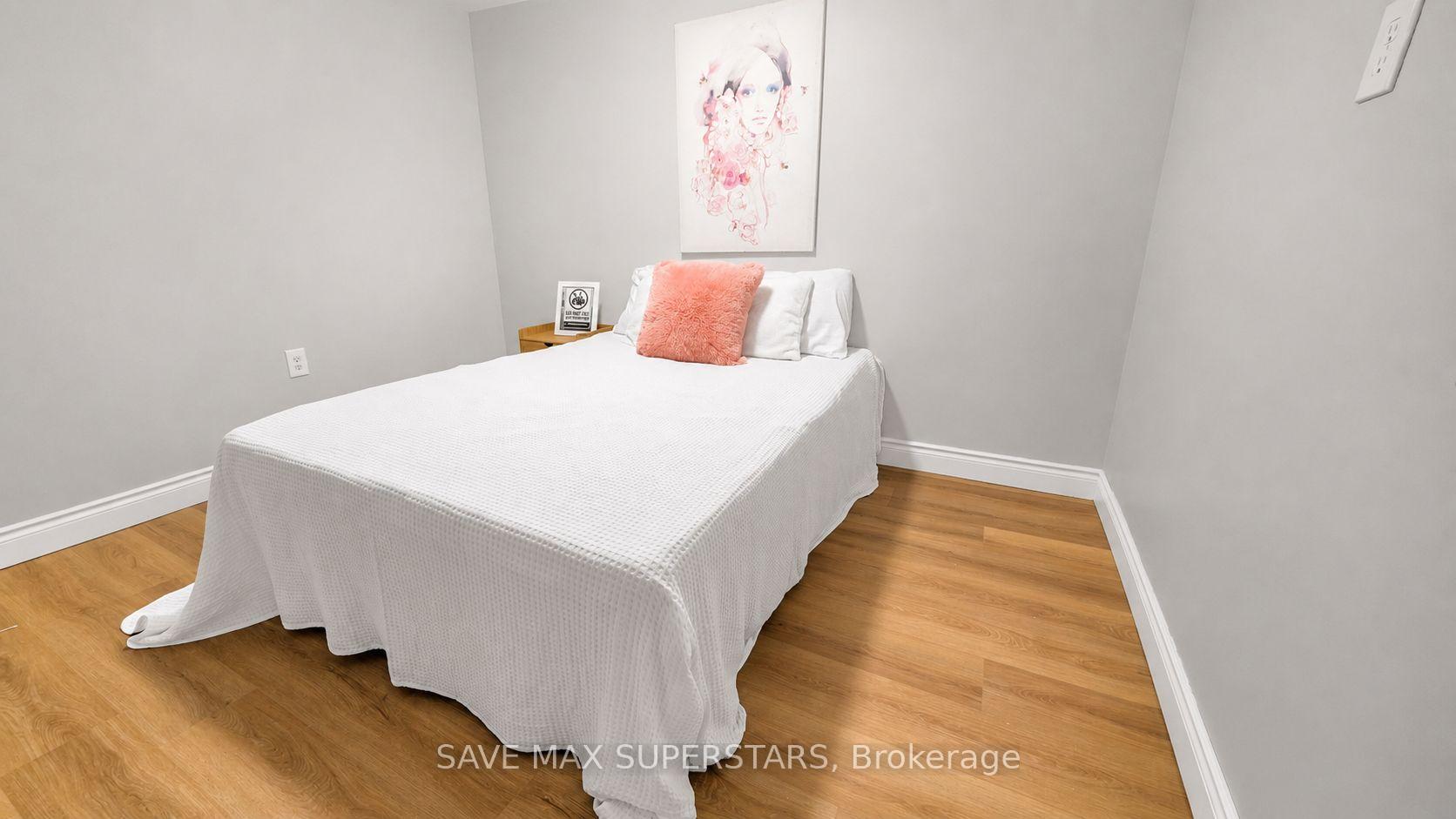 Photo 37 of 275 Grove Street E, Barrie, Wellington — HOMEH