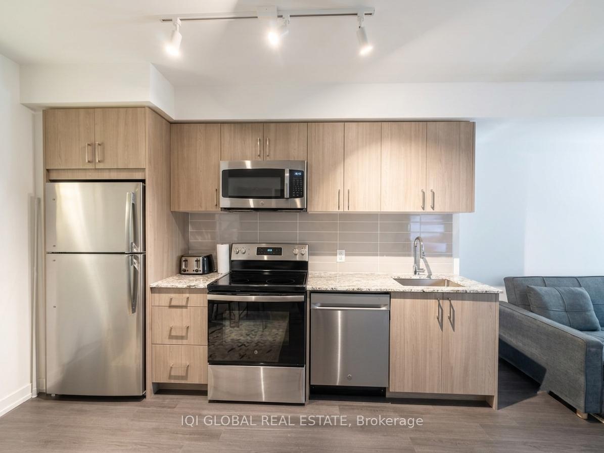 Front of Unit 213, 4010 Eglinton Avenue W