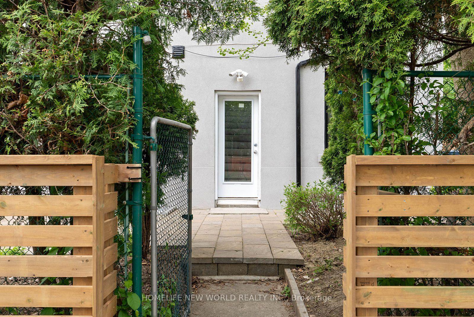 Photo 23 of 1842 Dundas Street E, Toronto, Greenwood-Coxwell — HOMEH