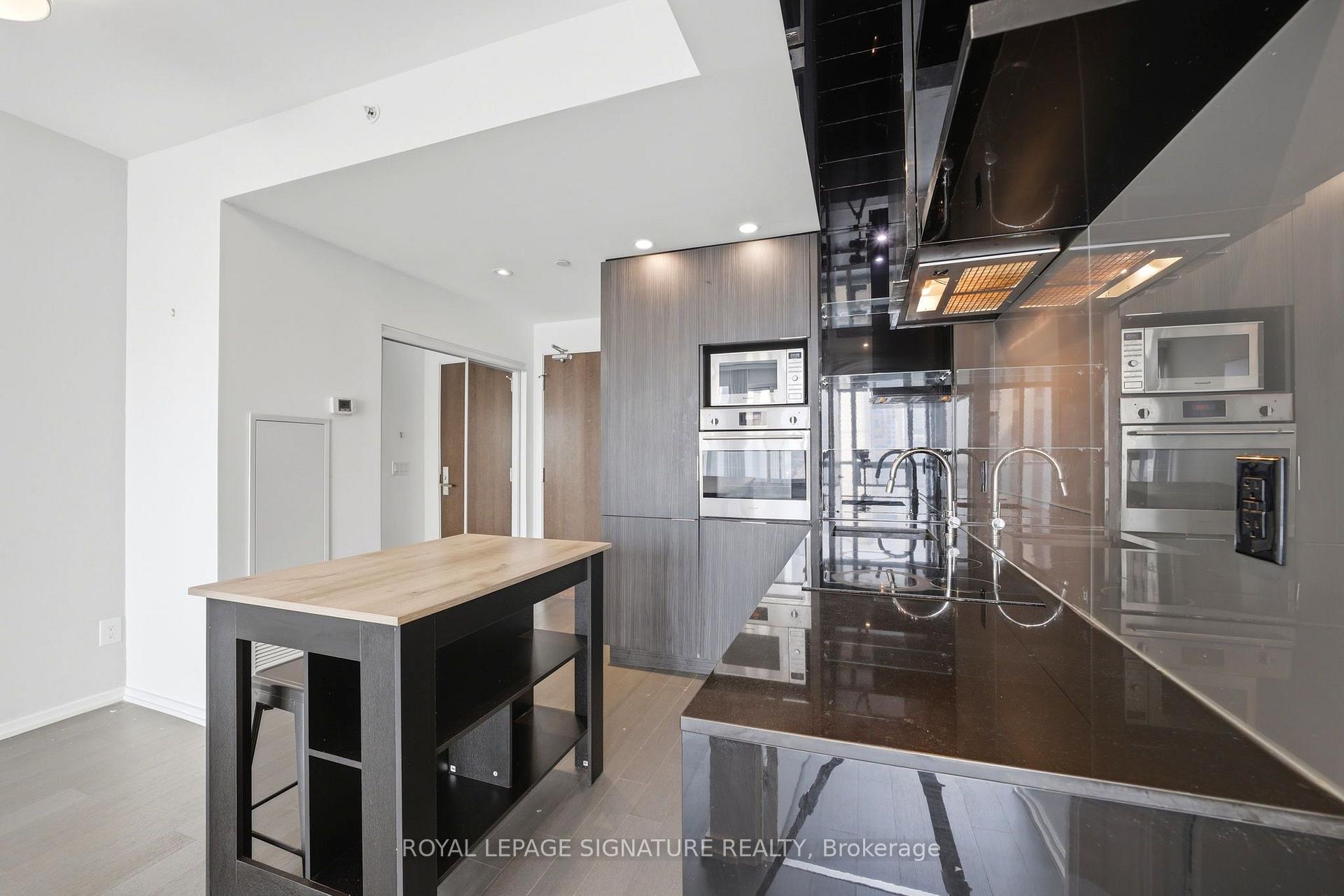 Photo 10 of Unit 1916, 70 Temperance Street, Toronto, Bay Street Corridor — HOMEH