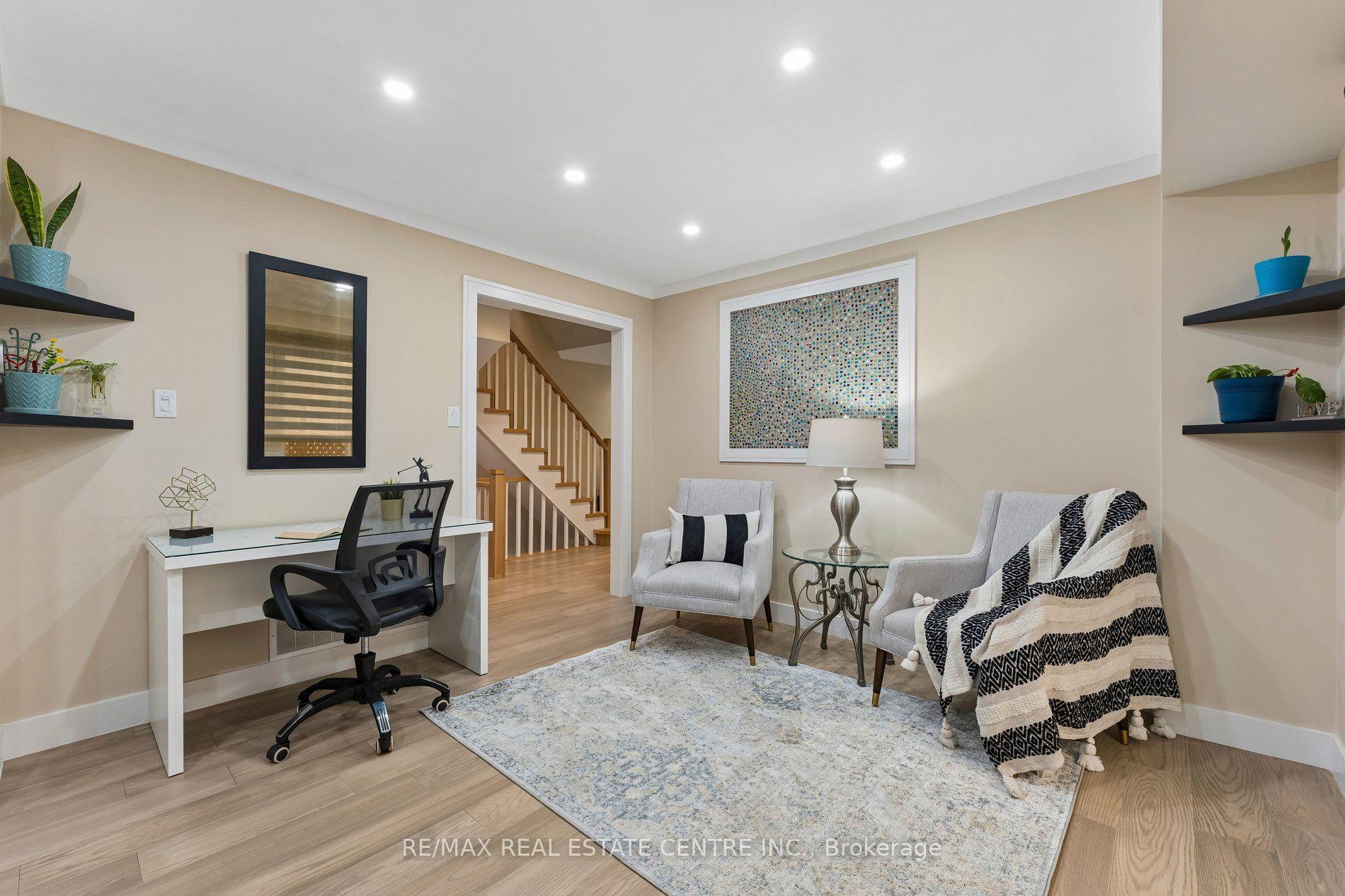 Photo 11 of 44 Adam Street, Brampton, Heart Lake West — HOMEH