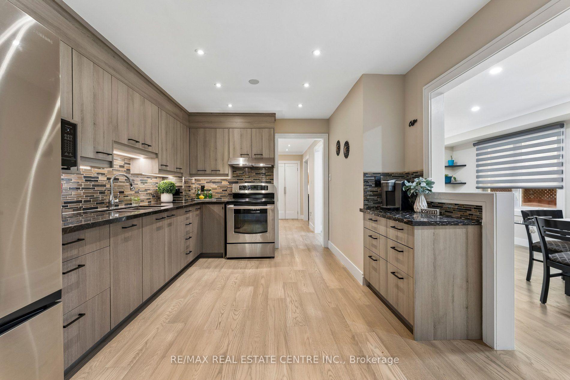 Photo 14 of 44 Adam Street, Brampton, Heart Lake West — HOMEH
