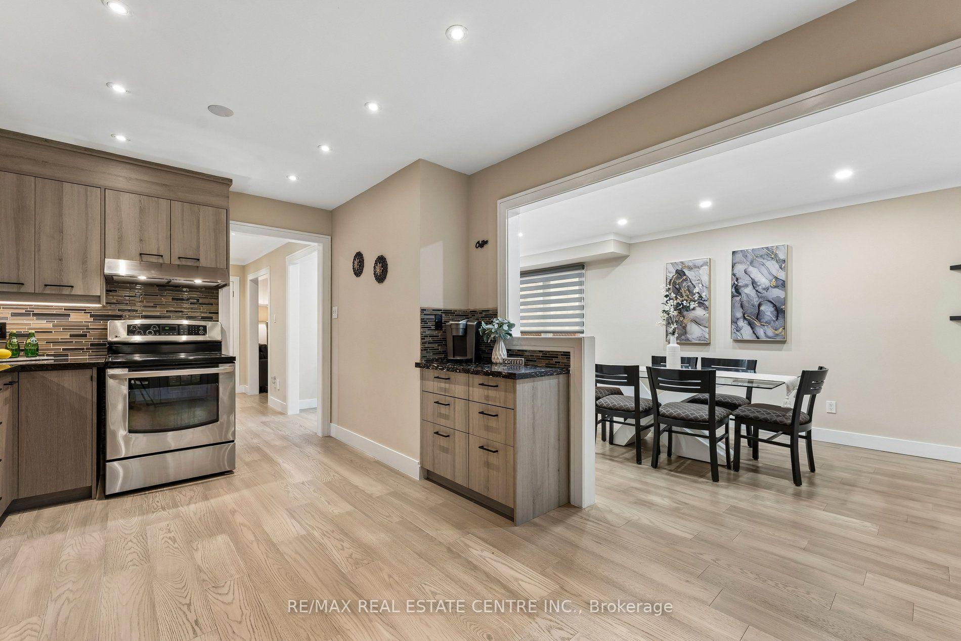 Photo 15 of 44 Adam Street, Brampton, Heart Lake West — HOMEH
