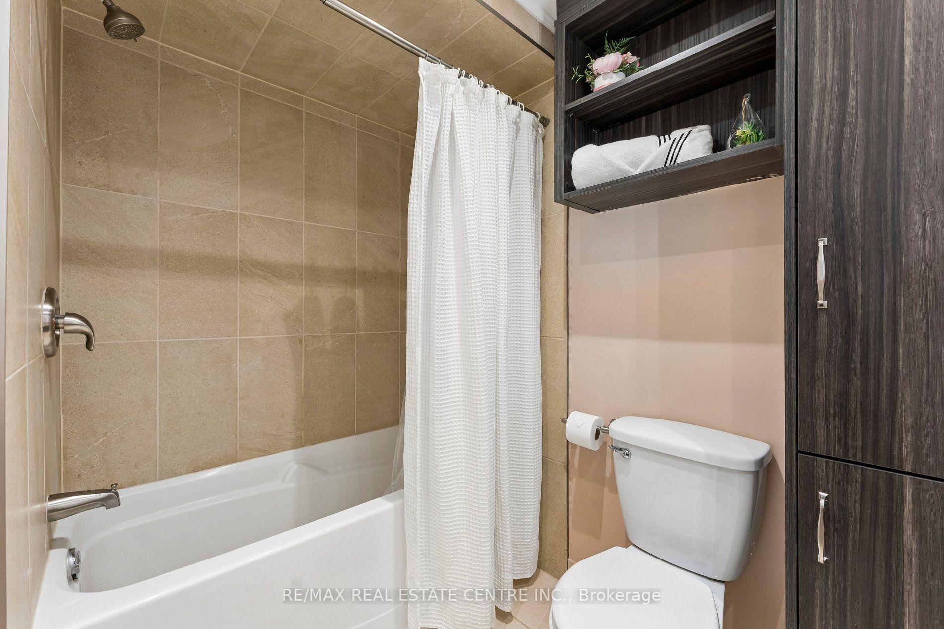 Photo 24 of 44 Adam Street, Brampton, Heart Lake West — HOMEH