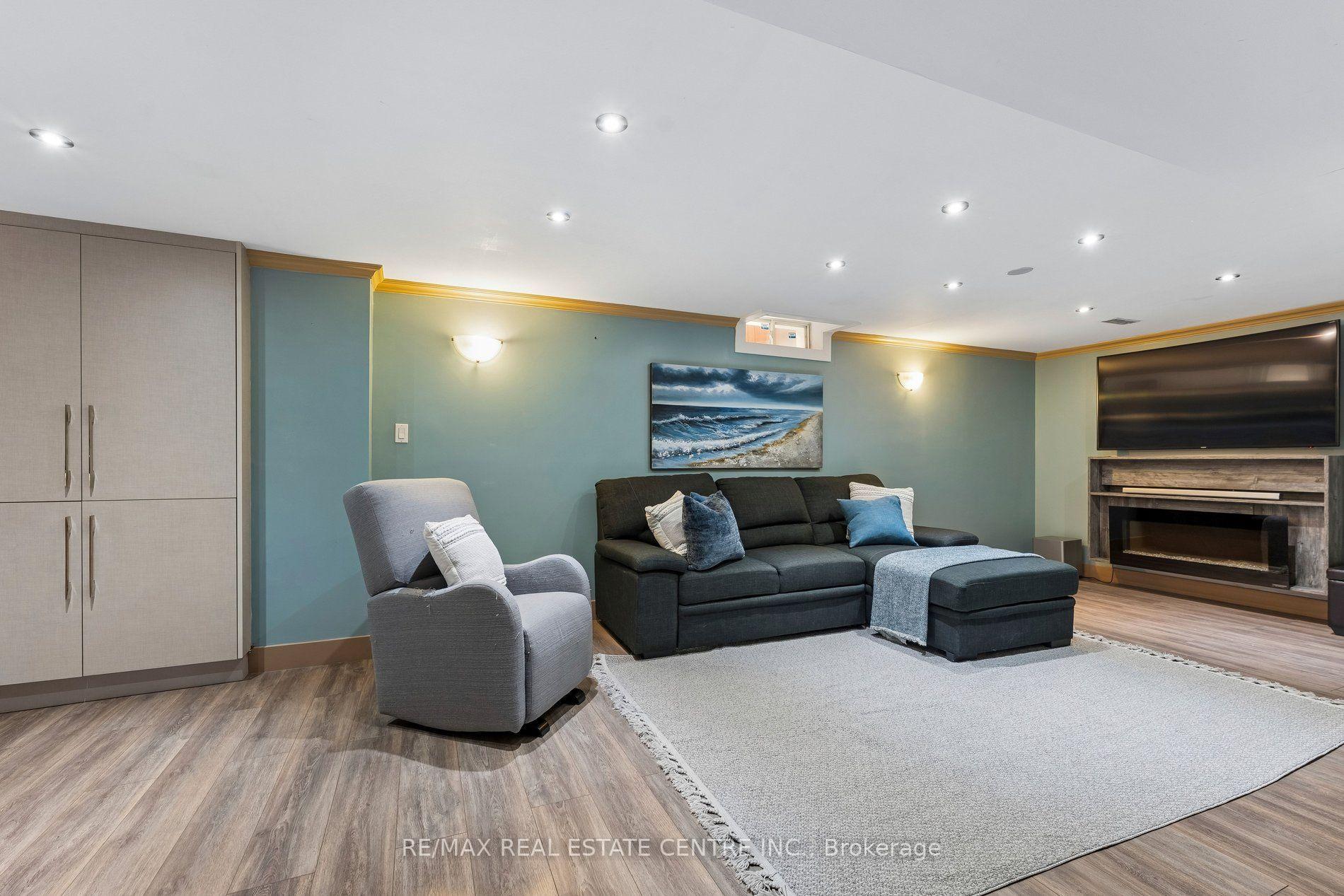 Photo 38 of 44 Adam Street, Brampton, Heart Lake West — HOMEH