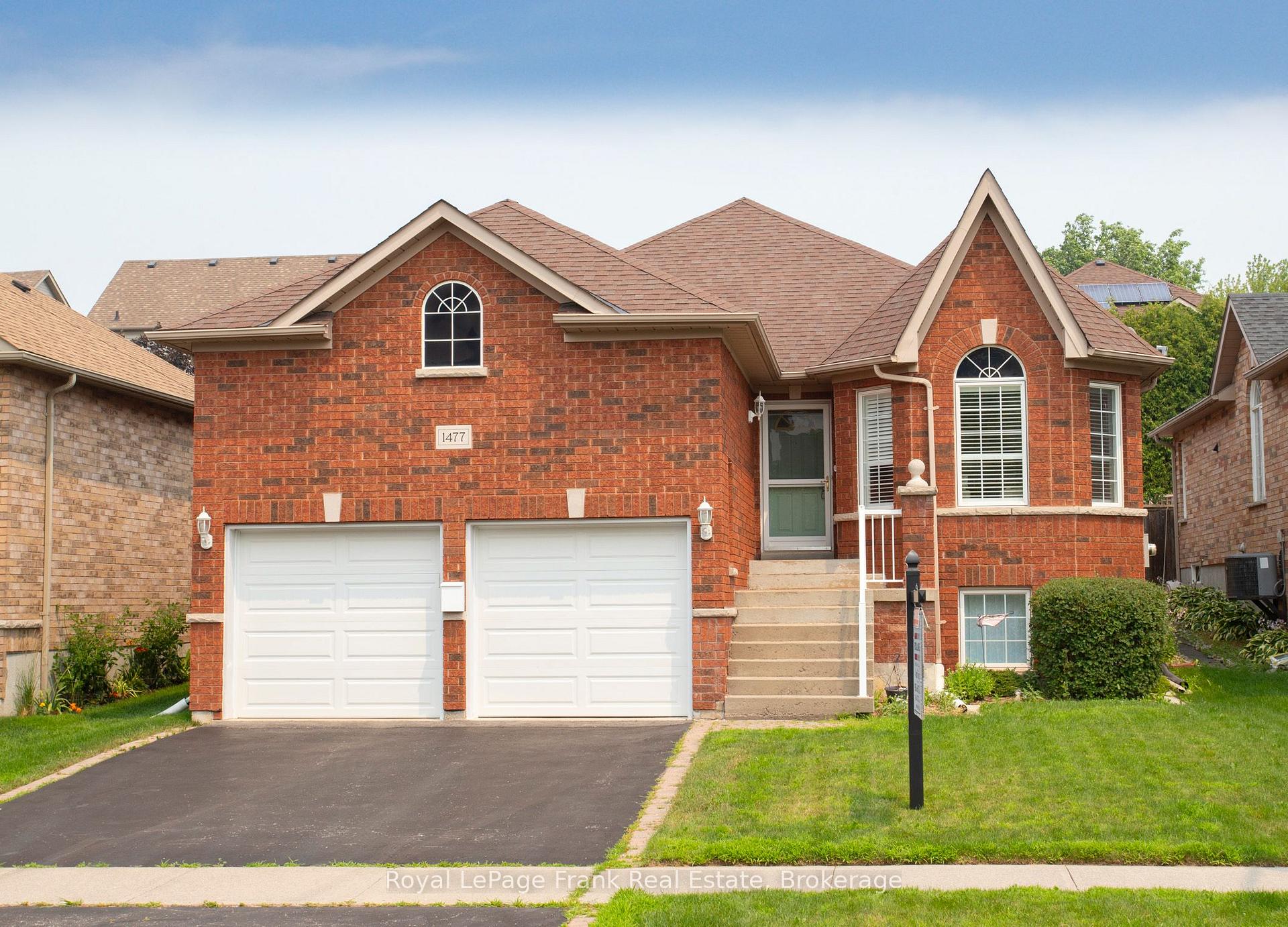 Photo 1 of 1477 Greenvalley Trail, Oshawa, Taunton — HOMEH