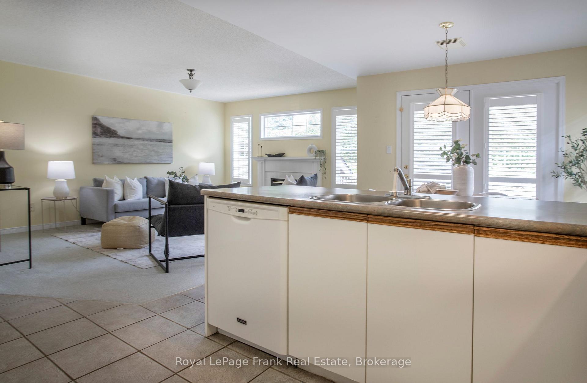 Photo 16 of 1477 Greenvalley Trail, Oshawa, Taunton — HOMEH