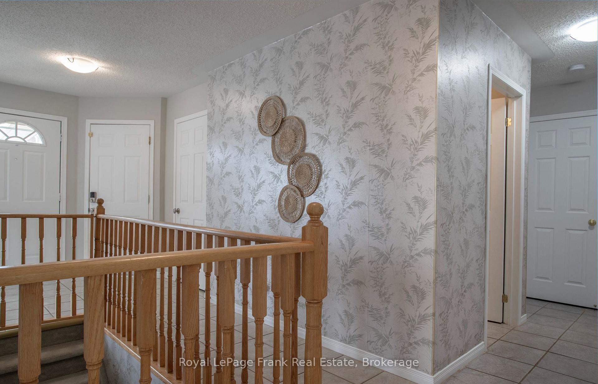 Photo 21 of 1477 Greenvalley Trail, Oshawa, Taunton — HOMEH