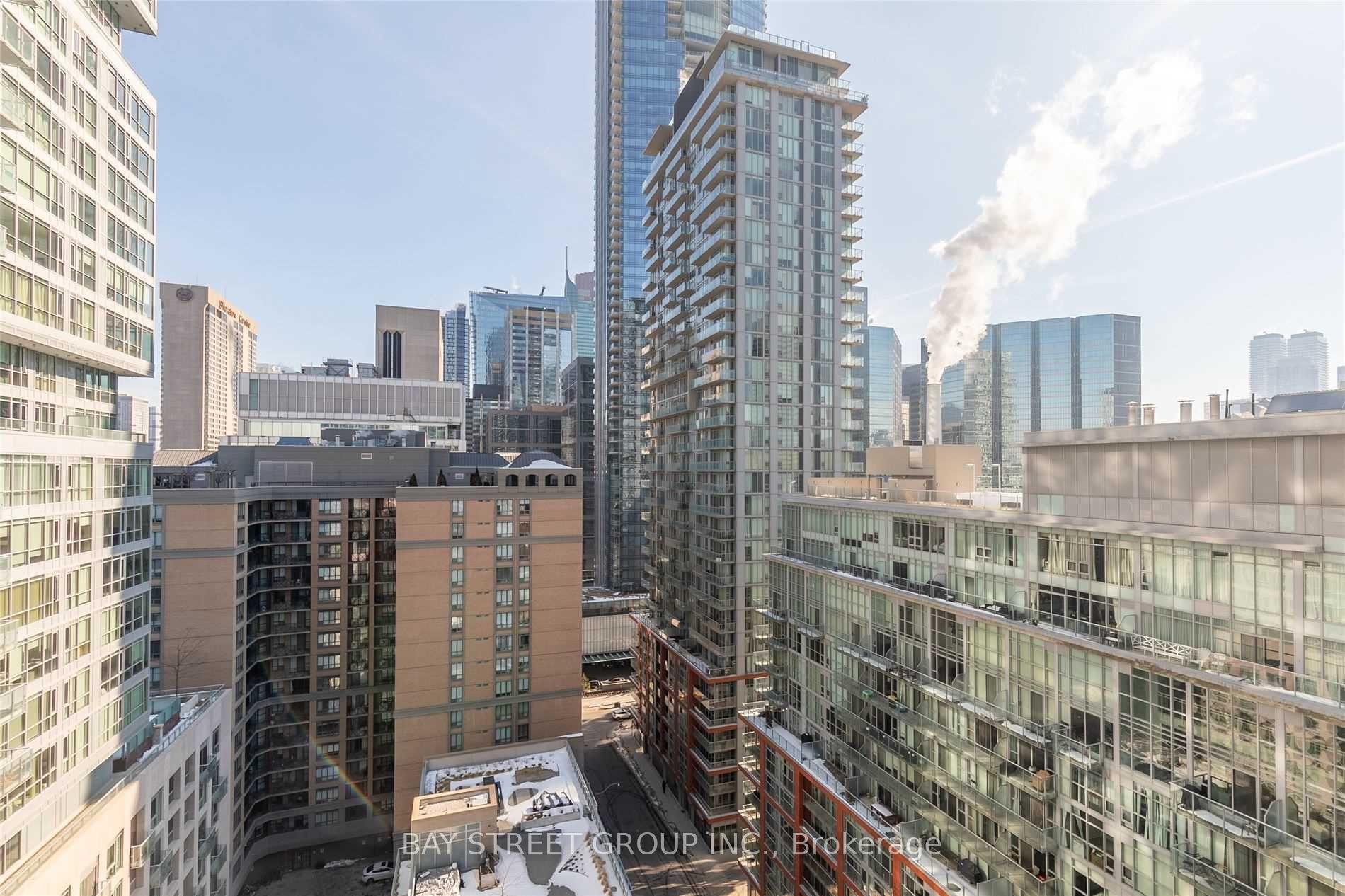 Photo 10 of Unit 1603, 30 Nelson Street, Toronto, Waterfront Communities — HOMEH