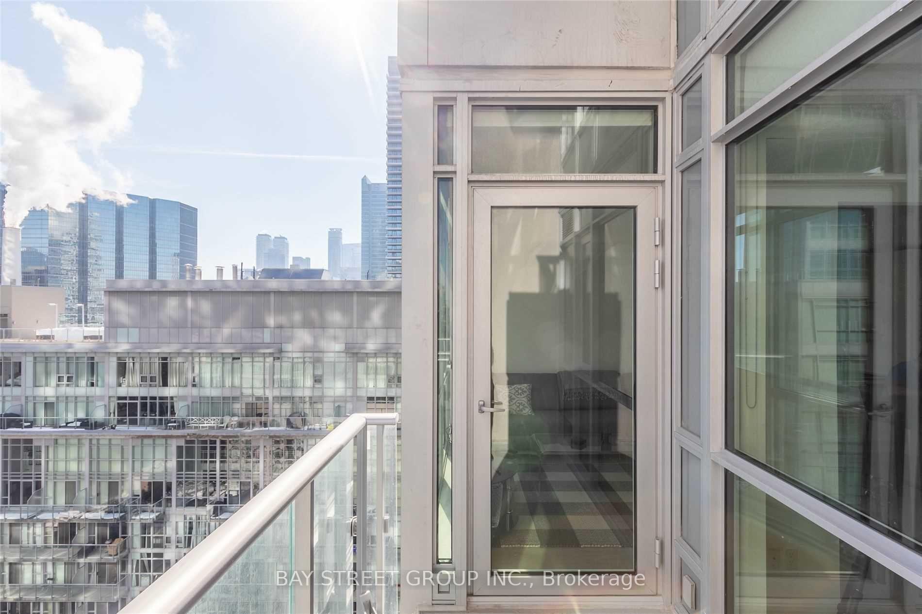 Photo 11 of Unit 1603, 30 Nelson Street, Toronto, Waterfront Communities — HOMEH