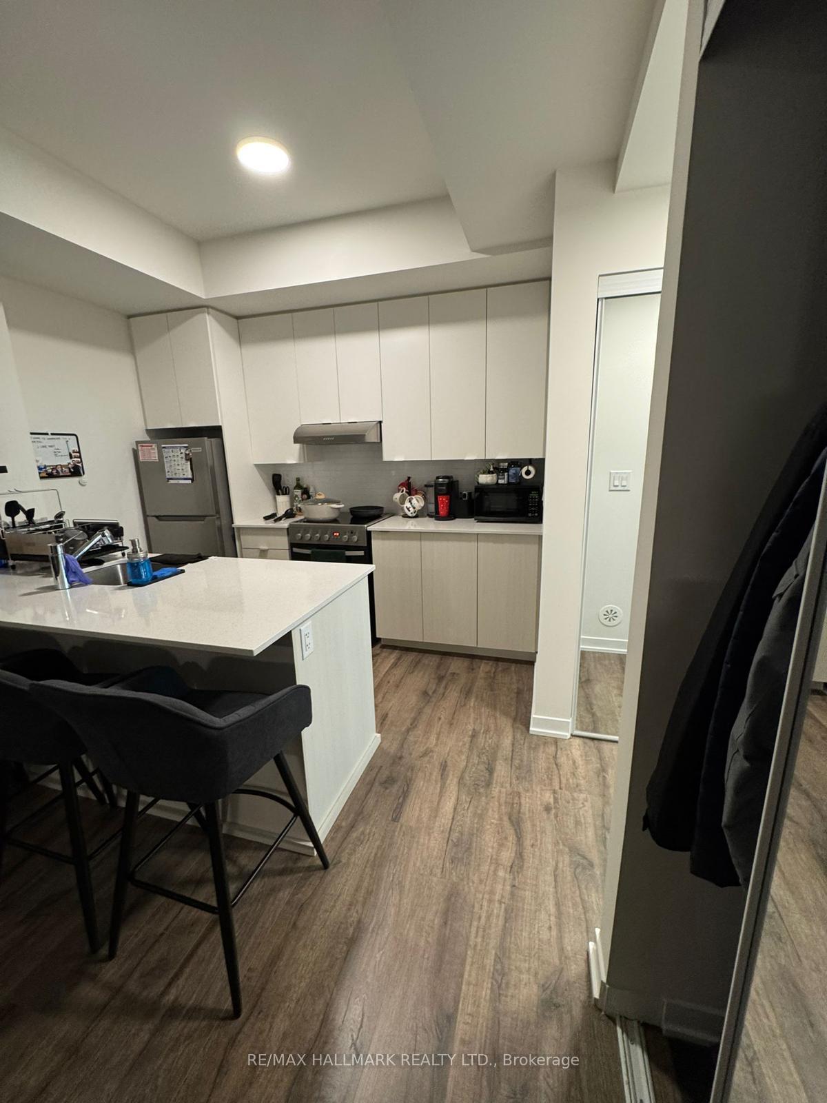 Photo 3 of Unit 111, 140 Canon Jackson Drive, North York, Beechborough-Greenbrook — HOMEH