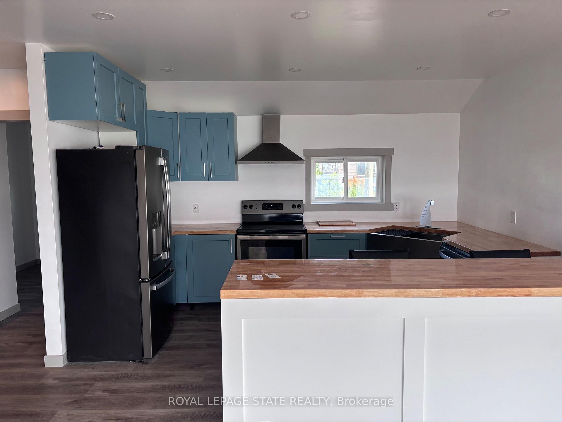 Photo 13 of 1456 Lakeshore Road, Haldimand — HOMEH