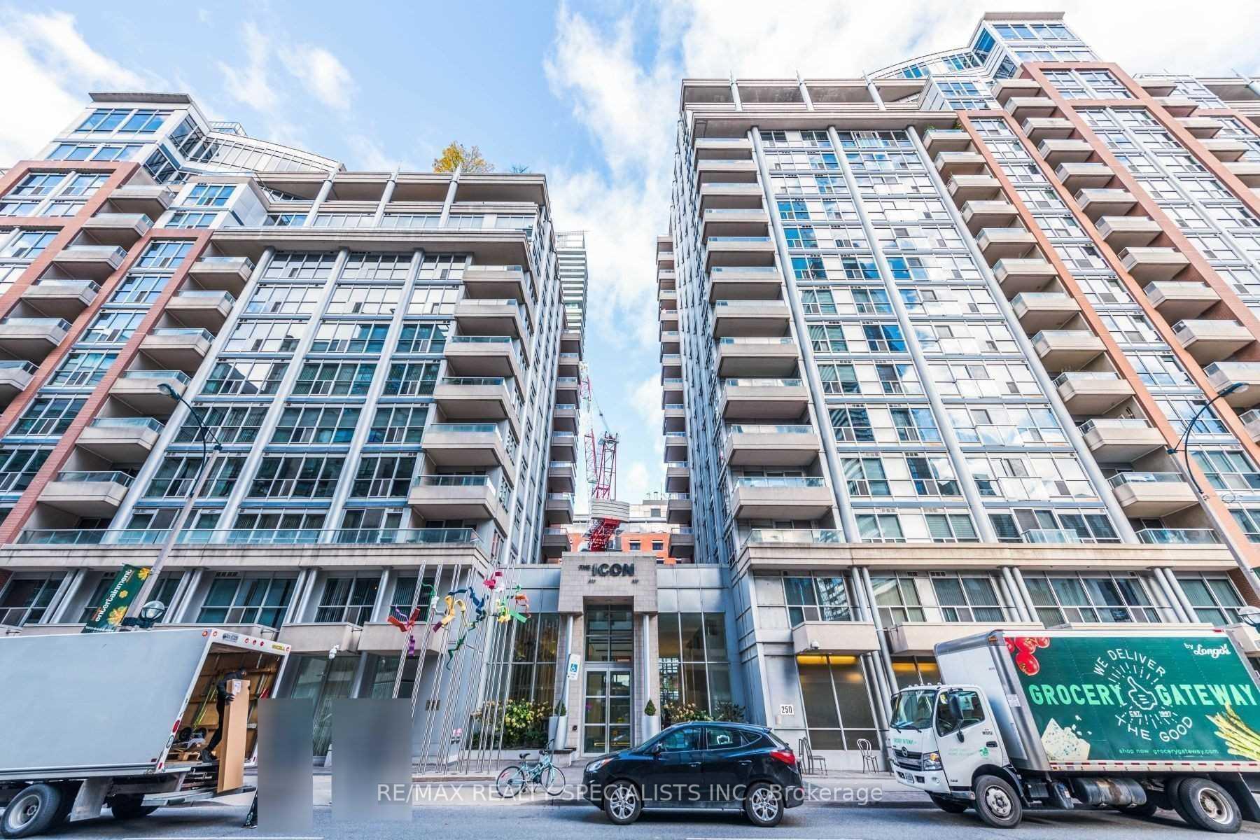 Front of Unit 529, 250 Wellington Street