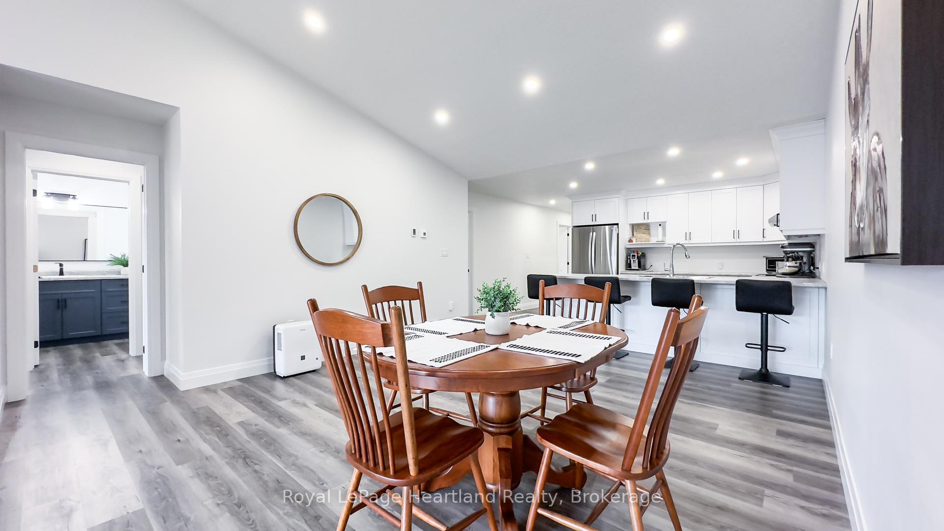 Photo 12 of 86 Osborne Street, Central Huron, Clinton — HOMEH
