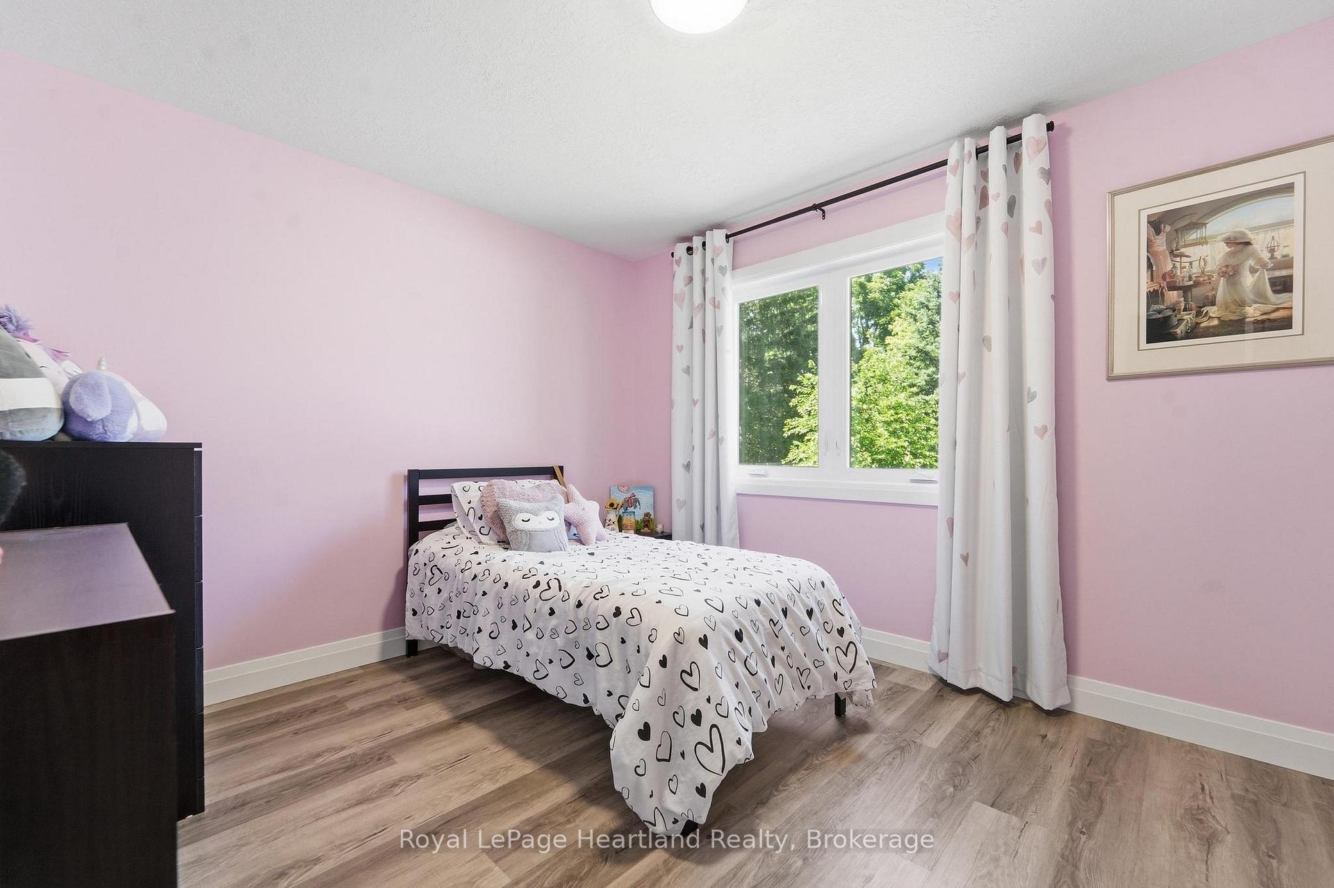 Photo 25 of 86 Osborne Street, Central Huron, Clinton — HOMEH
