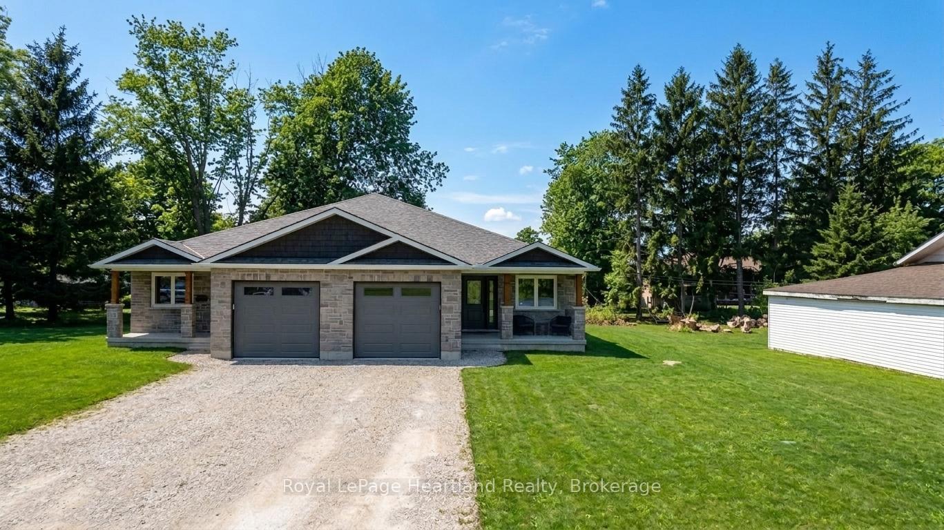 Photo 42 of 86 Osborne Street, Central Huron, Clinton — HOMEH