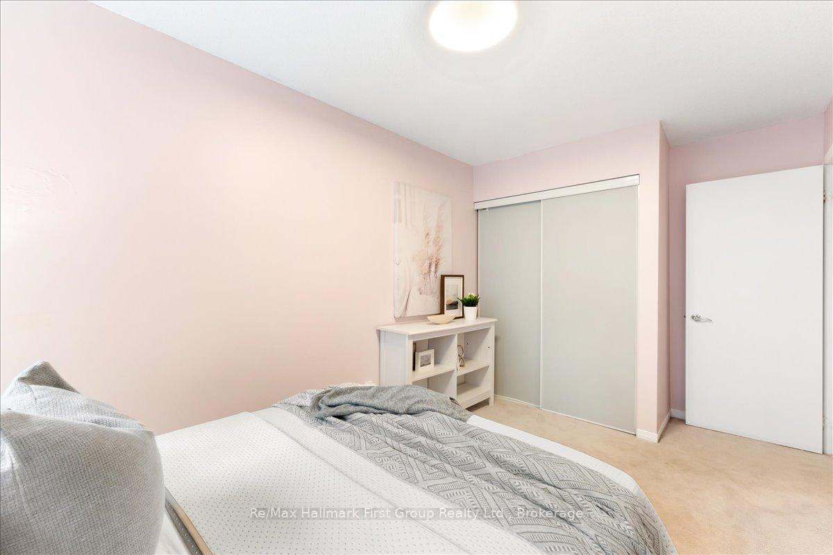 Photo 20 of 9 Alexis Way, Whitby, Williamsburg — HOMEH