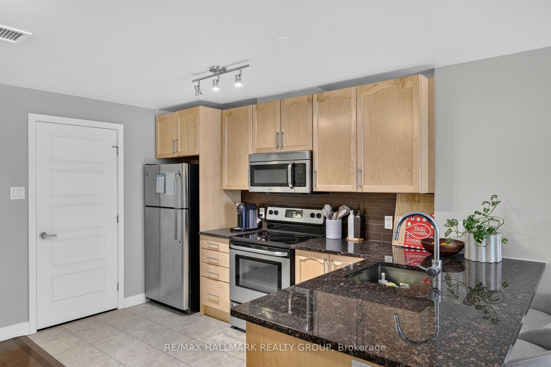 Photo 15 of Unit 606, 330 Titan Private, Ottawa, Borden Farm/Stewart Farm/Carleton Heights/Parkwood Hills — HOMEH