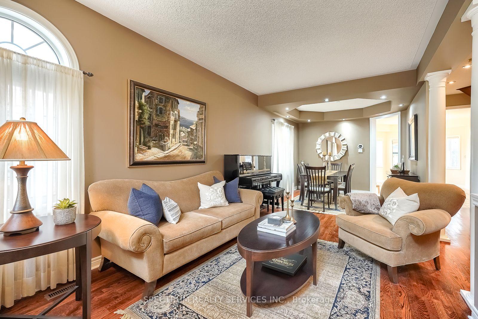 Photo 8 of 51 Monterey Drive, Vaughan, Sonoma Heights — HOMEH