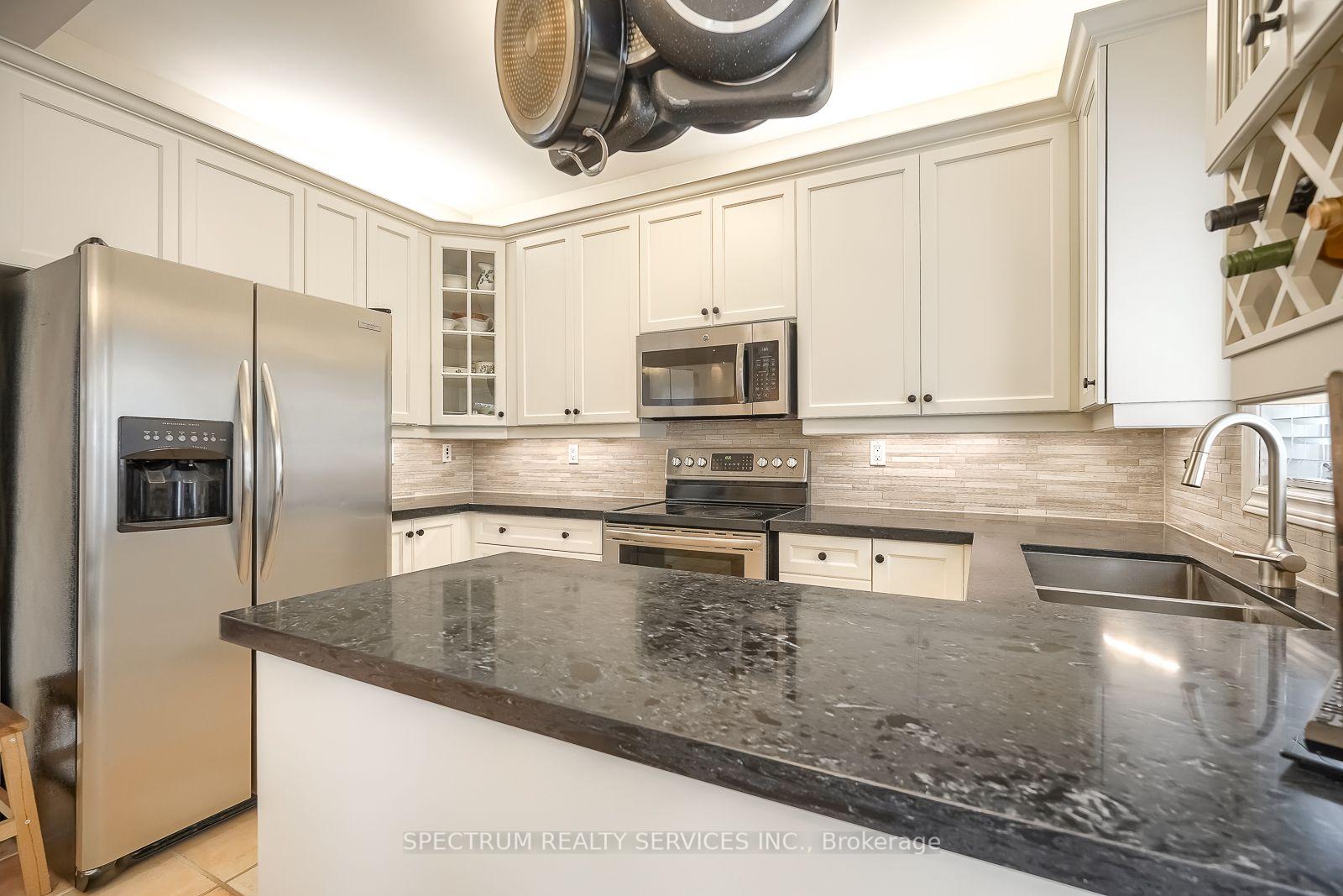 Photo 21 of 51 Monterey Drive, Vaughan, Sonoma Heights — HOMEH