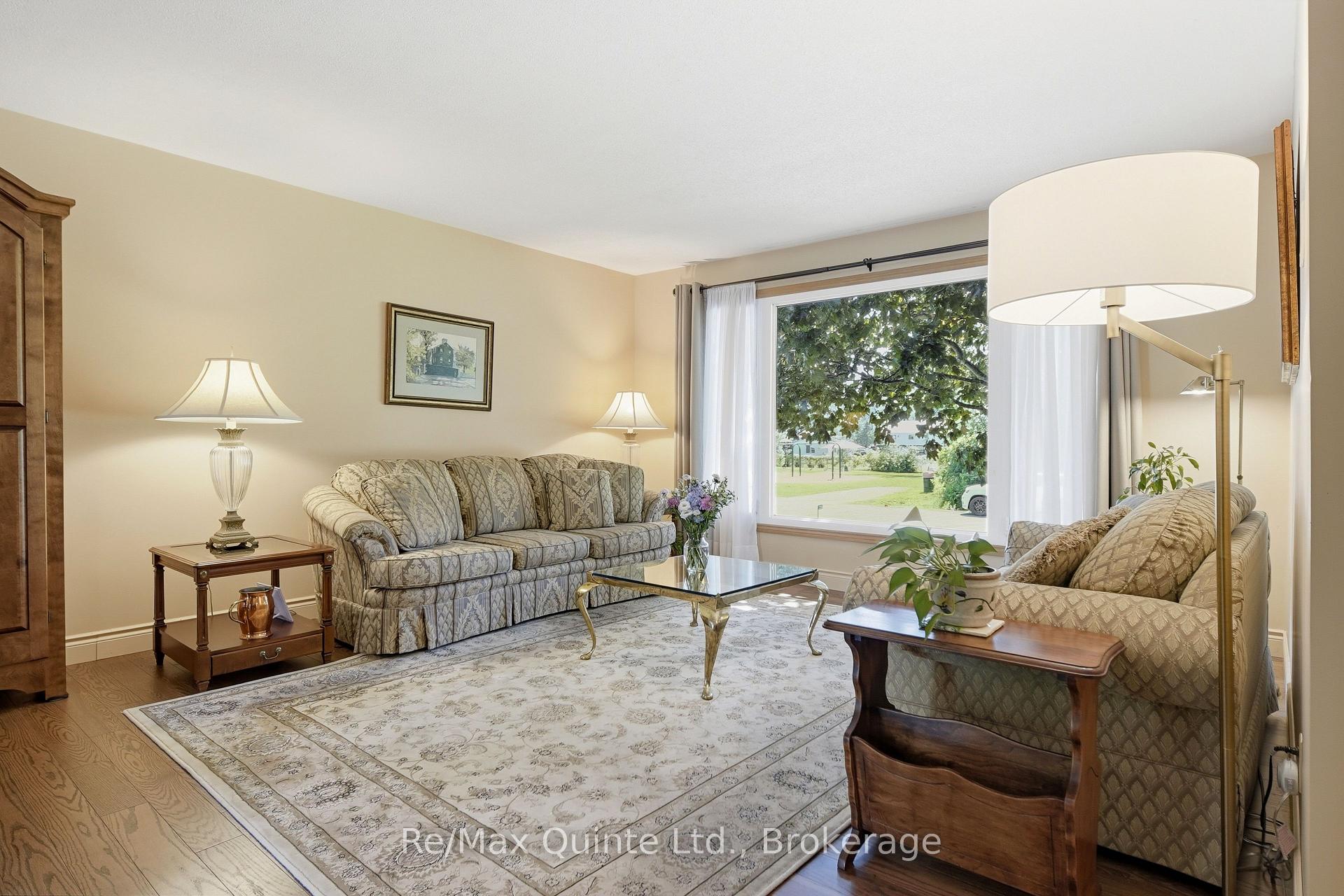 Photo 9 of 232 Colonial Road, Quinte West, Sidney Ward — HOMEH