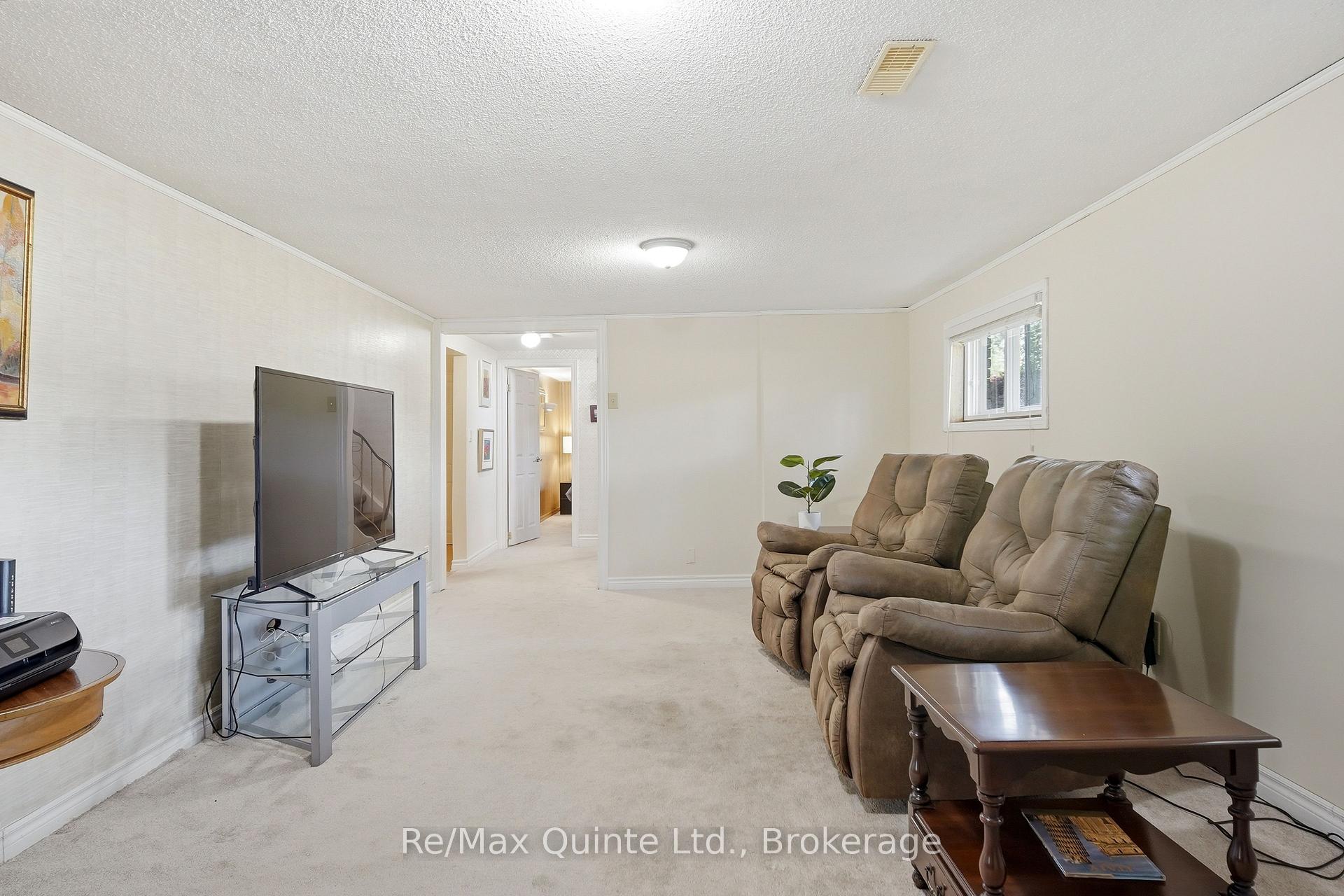 Photo 30 of 232 Colonial Road, Quinte West, Sidney Ward — HOMEH