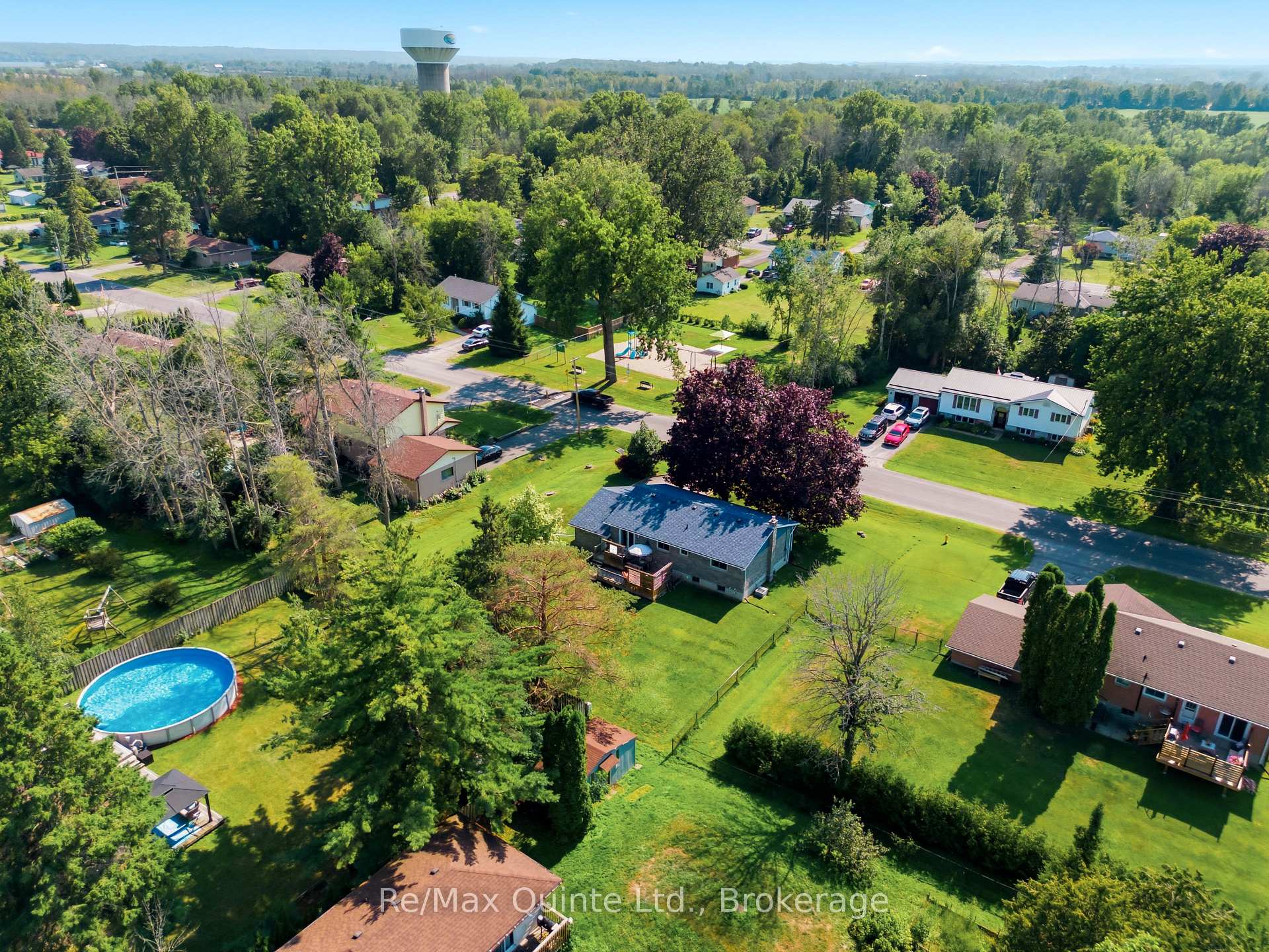 Photo 47 of 232 Colonial Road, Quinte West, Sidney Ward — HOMEH