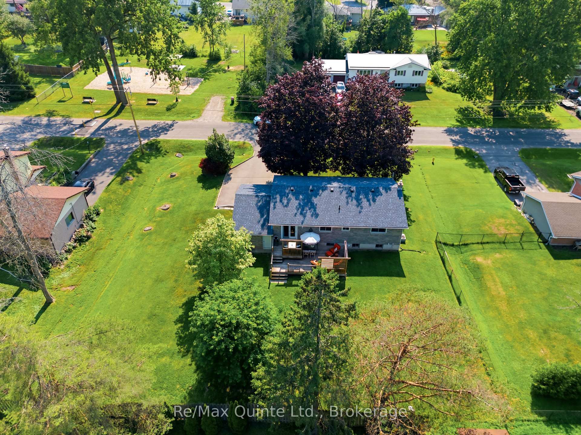 Photo 48 of 232 Colonial Road, Quinte West, Sidney Ward — HOMEH