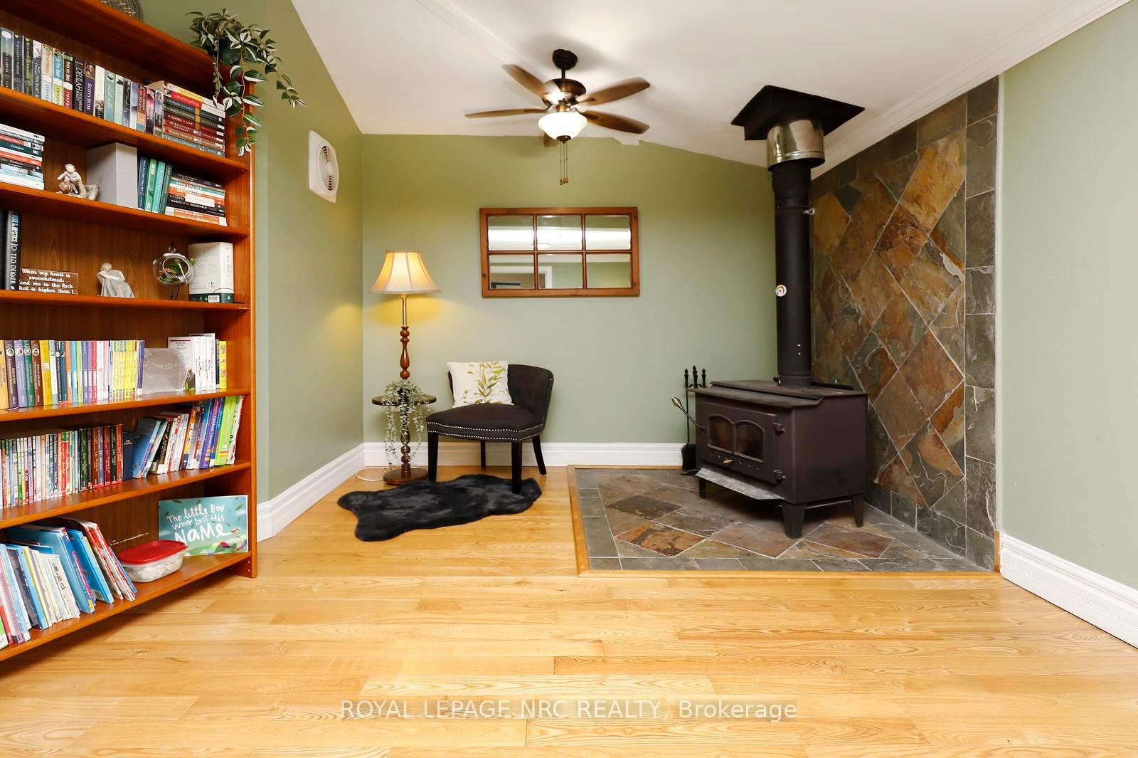 Photo 12 of 8190 Mud Street, Grimsby, Grimsby Escarpment — HOMEH