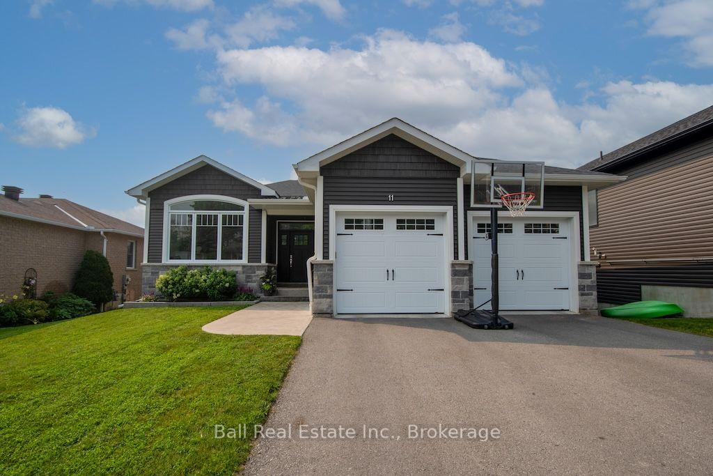 Photo 4 of 11 Kingdon Avenue, Selwyn — HOMEH