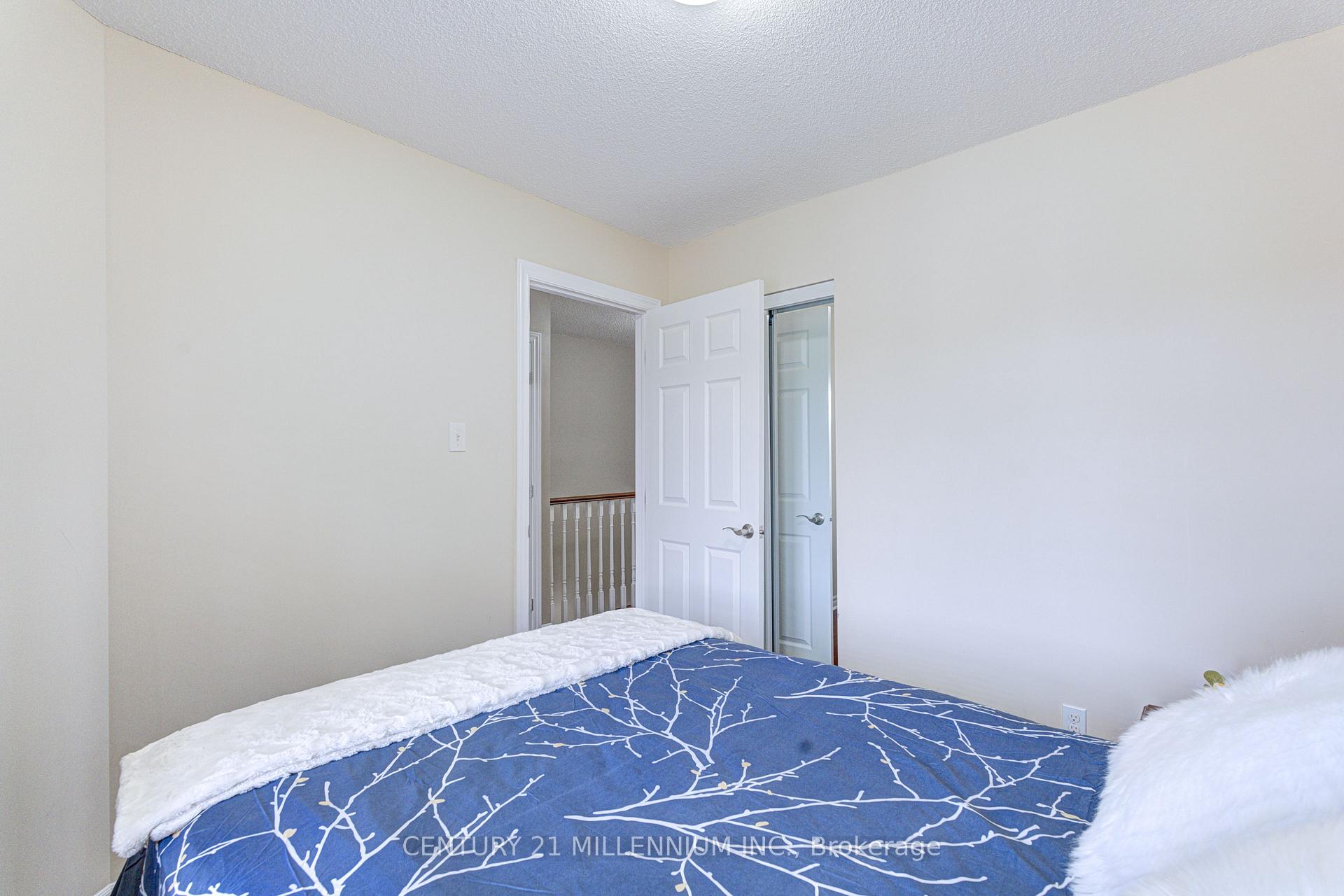 Photo 32 of 28 Silo Court, Brampton, Fletcher's Creek Village — HOMEH