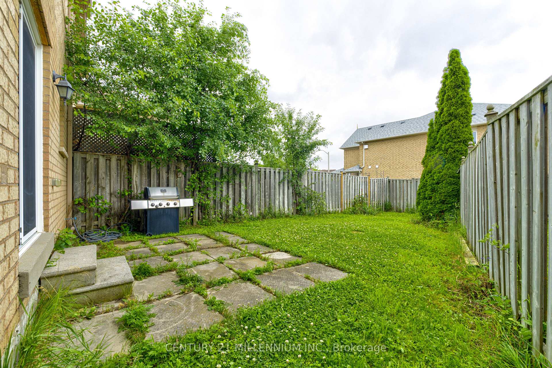 Photo 38 of 28 Silo Court, Brampton, Fletcher's Creek Village — HOMEH
