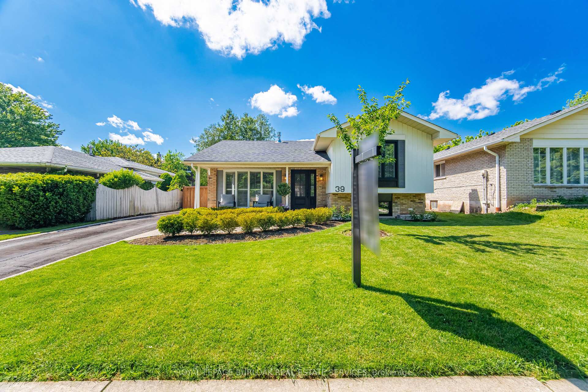 Photo 1 of 39 Culham Street, Oakville, College Park — HOMEH