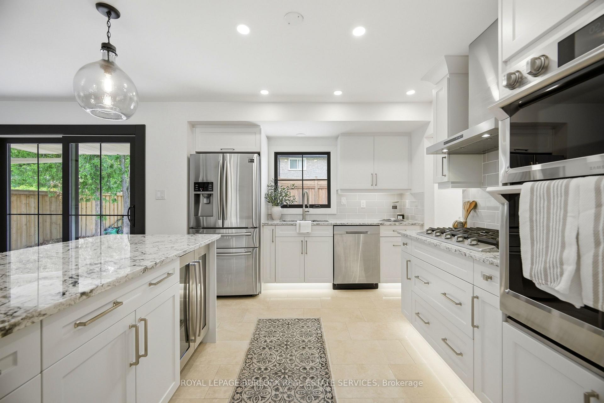 Photo 8 of 39 Culham Street, Oakville, College Park — HOMEH