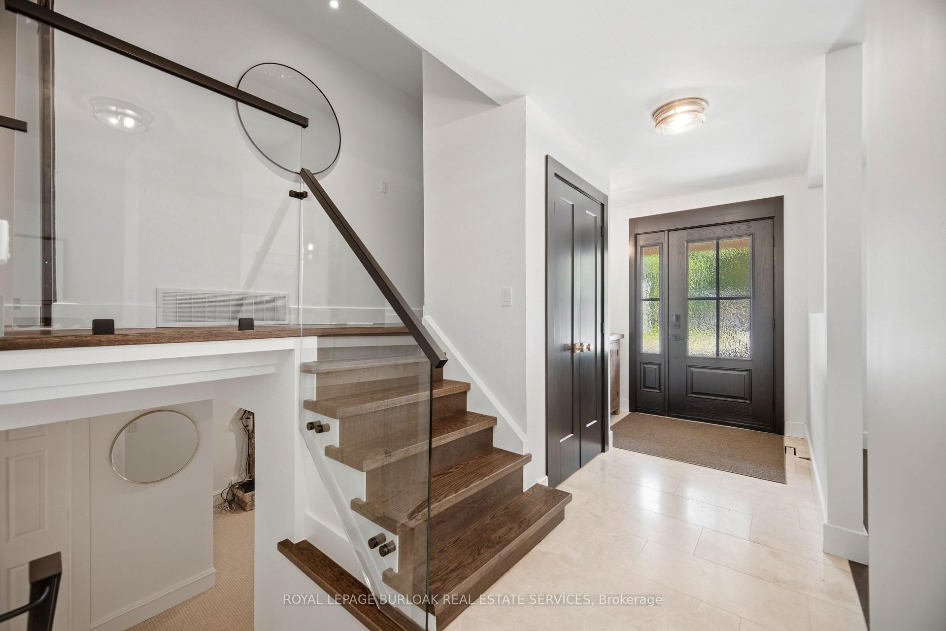 Photo 13 of 39 Culham Street, Oakville, College Park — HOMEH