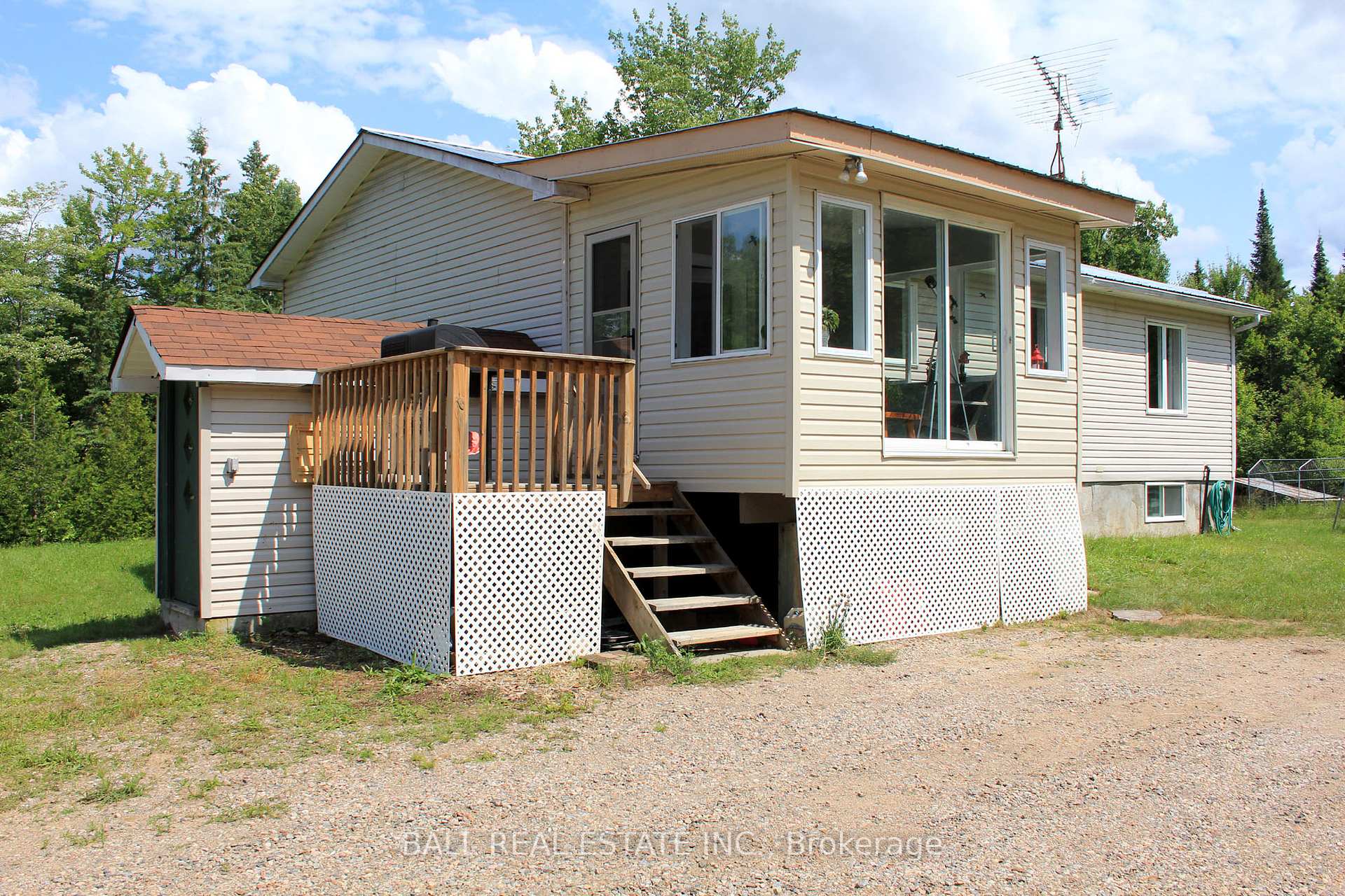 Photo 3 of 7113 Highway 127, South Algonquin — HOMEH