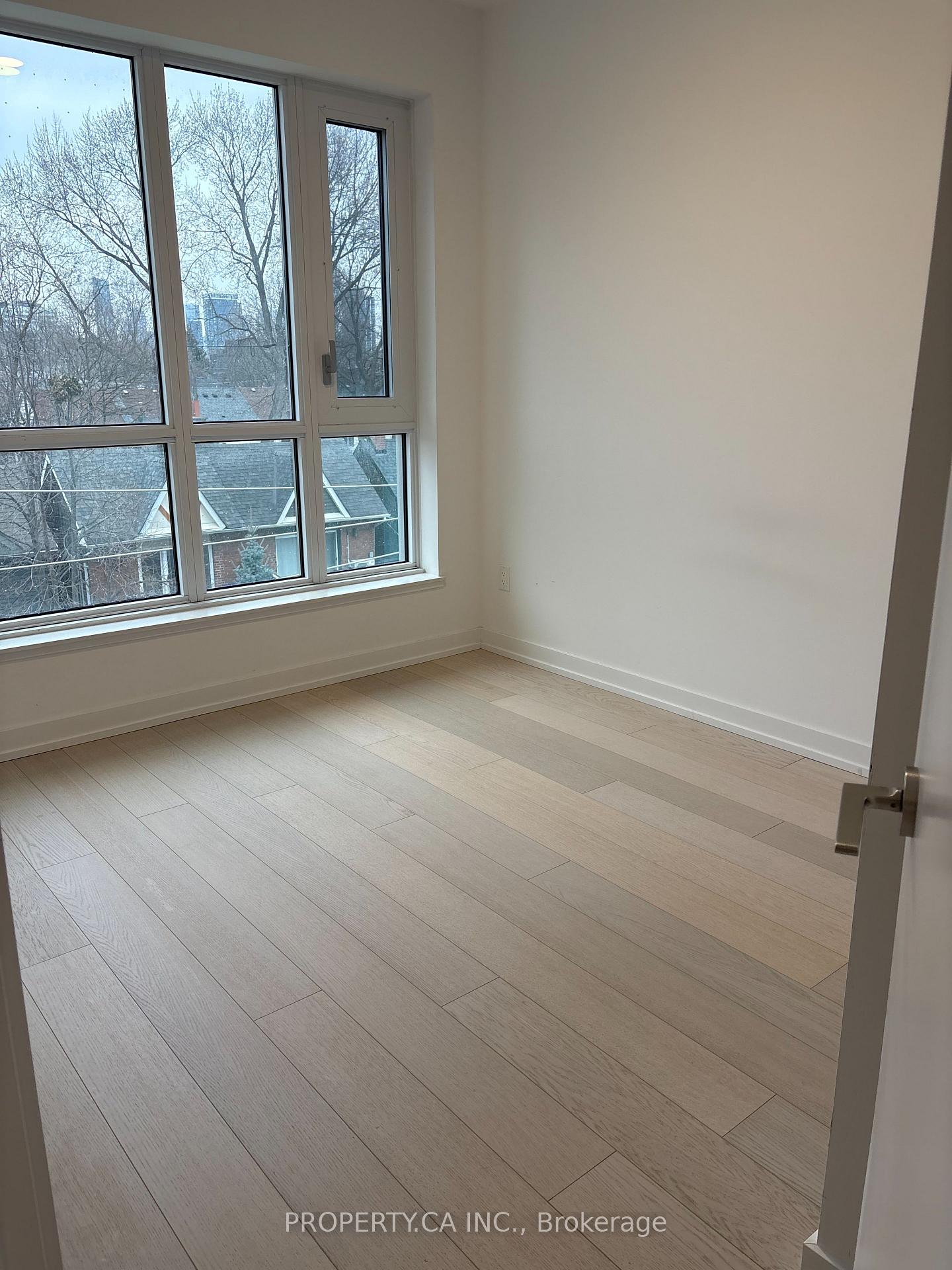 Photo 4 of Unit 413, 150 Logan Avenue, Toronto, South Riverdale — HOMEH