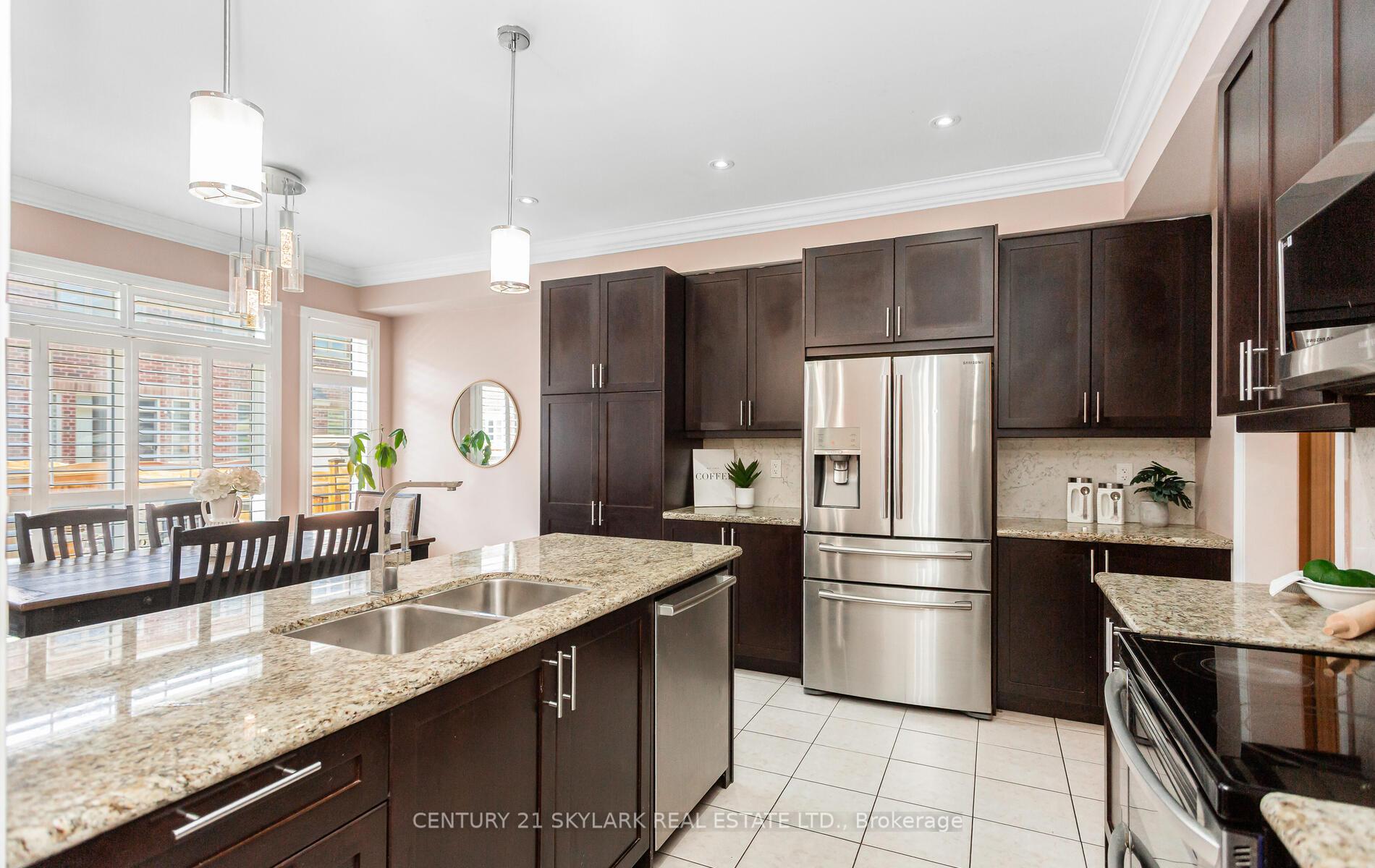 Photo 13 of 20 Nocturne Avenue, Vaughan, Kleinburg — HOMEH