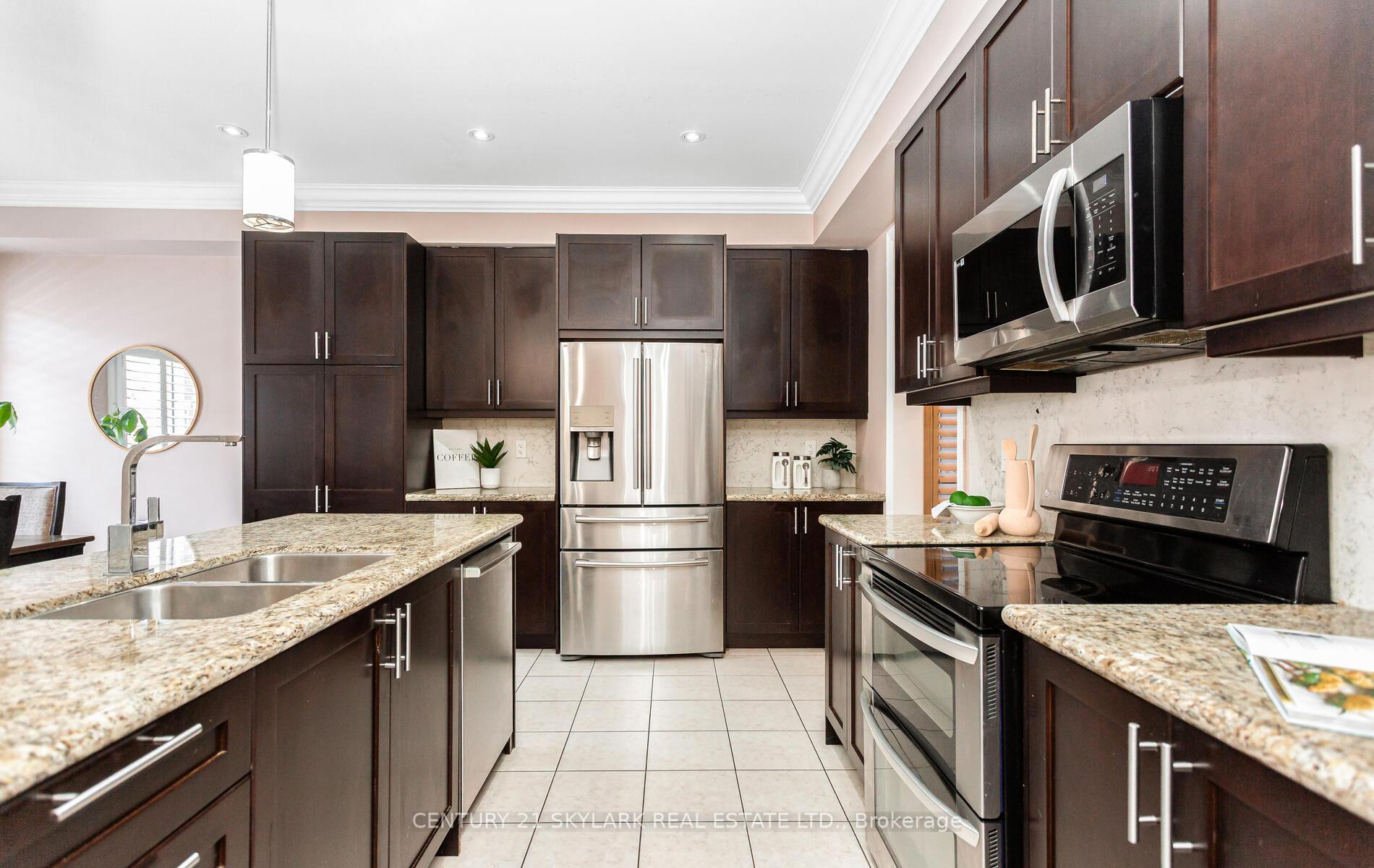 Photo 14 of 20 Nocturne Avenue, Vaughan, Kleinburg — HOMEH