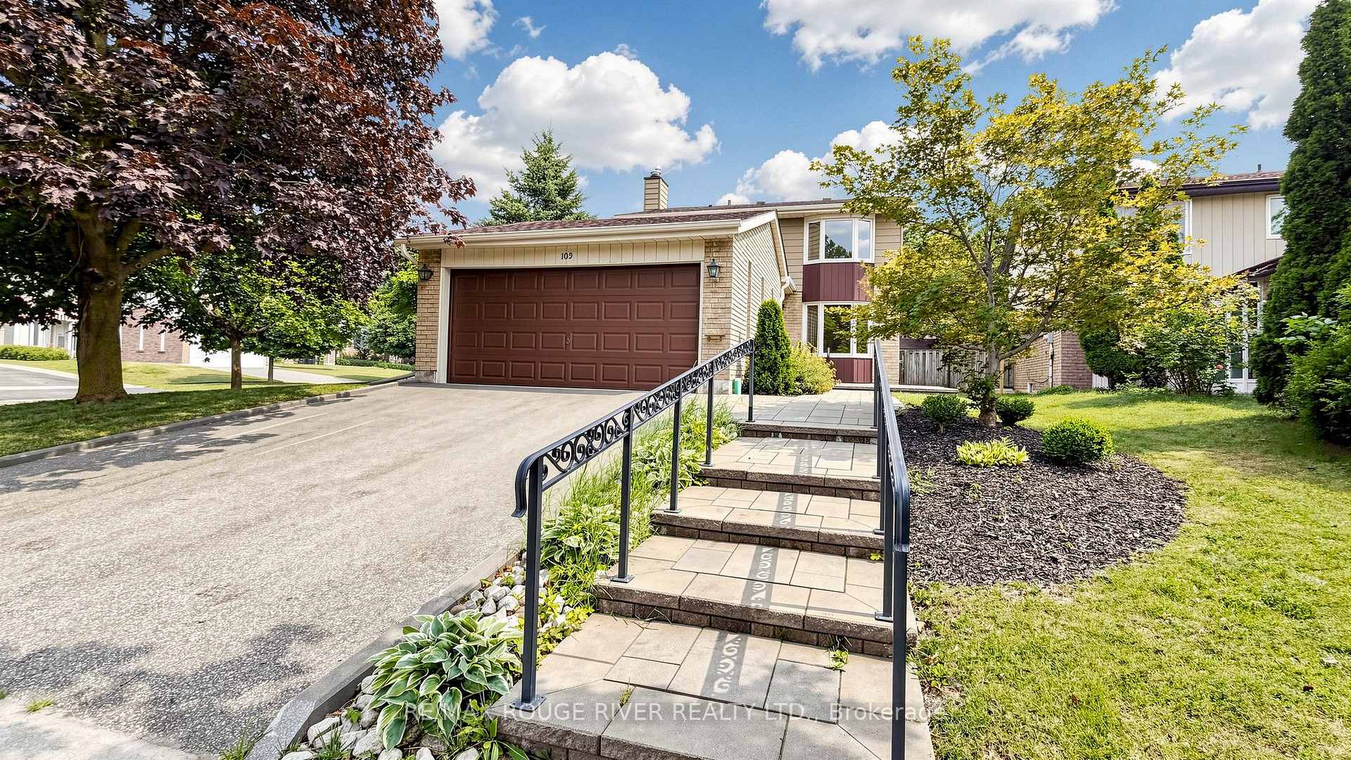 Photo 1 of 103 Ambercroft Boulevard, Scarborough, Steeles — HOMEH