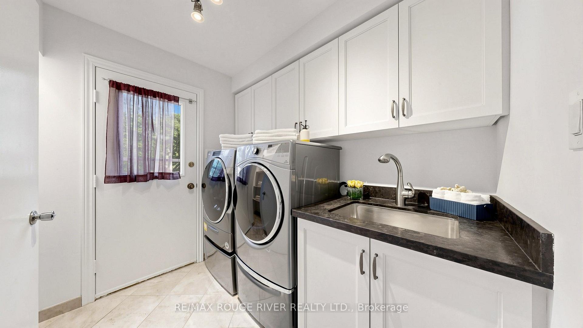Photo 19 of 103 Ambercroft Boulevard, Scarborough, Steeles — HOMEH