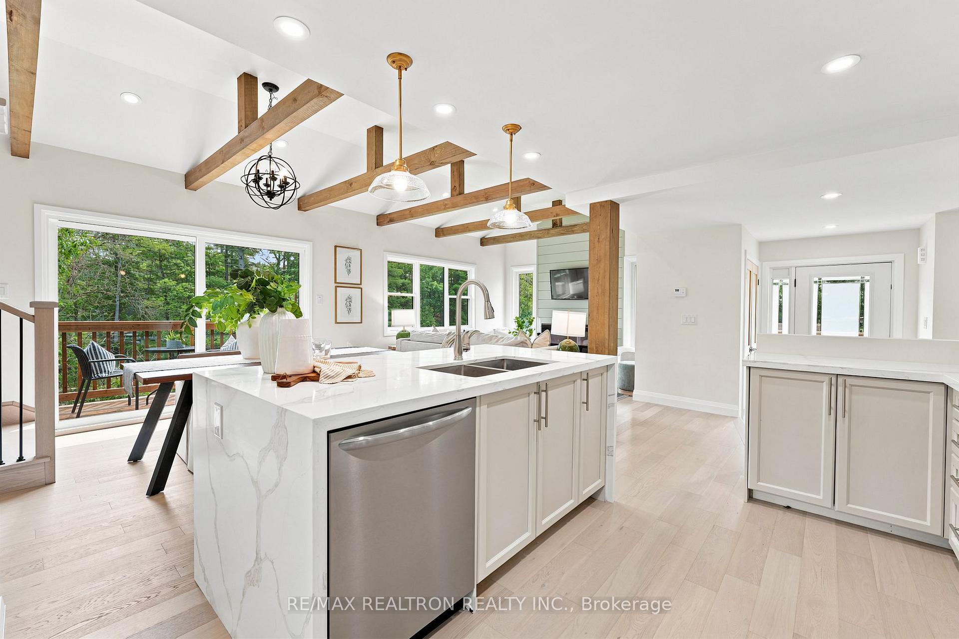 Photo 11 of 4363 Hepinstall Landing, Severn, Washago — HOMEH