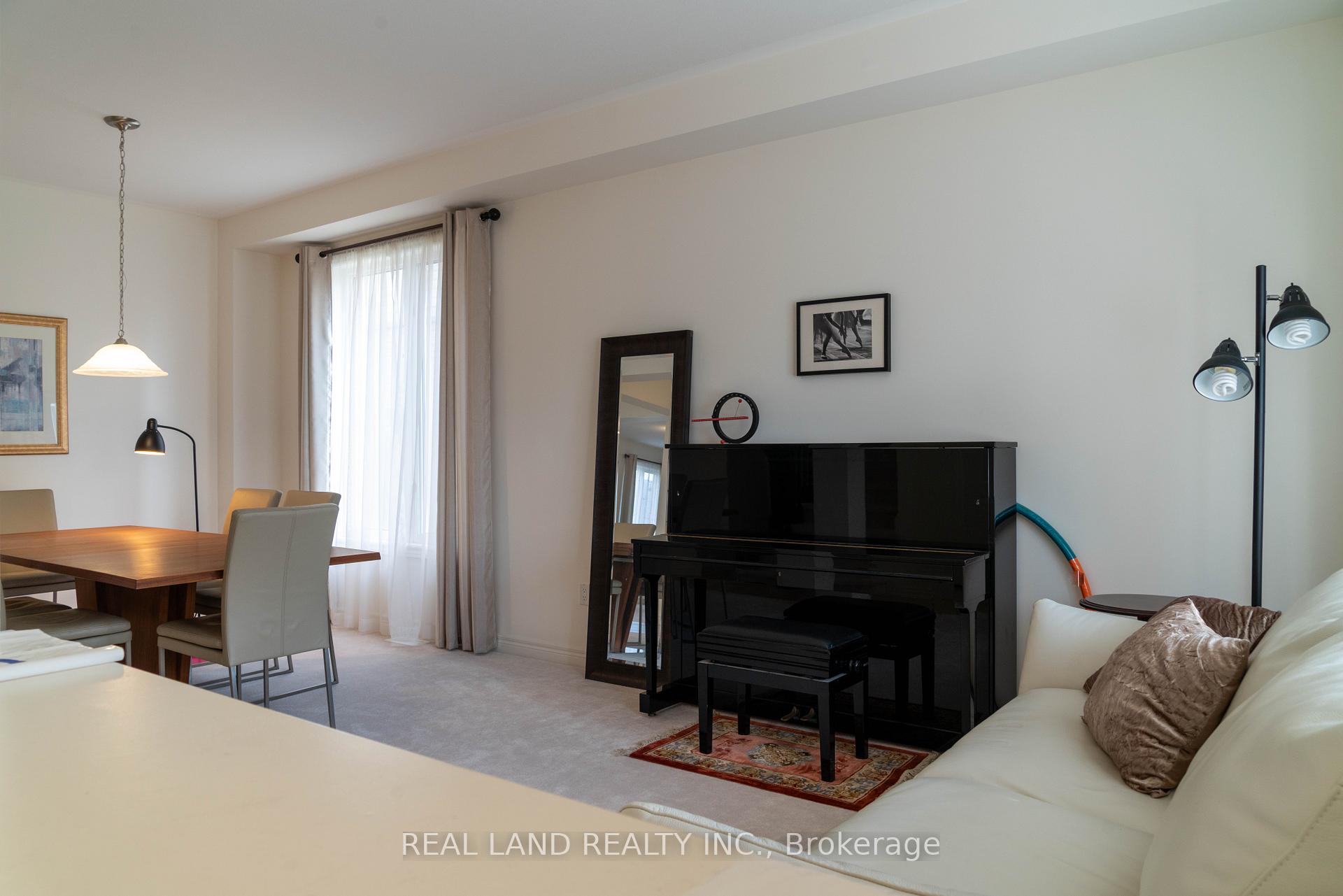 Photo 3 of 6284 St. Michael Avenue, Niagara Falls, Forestview — HOMEH