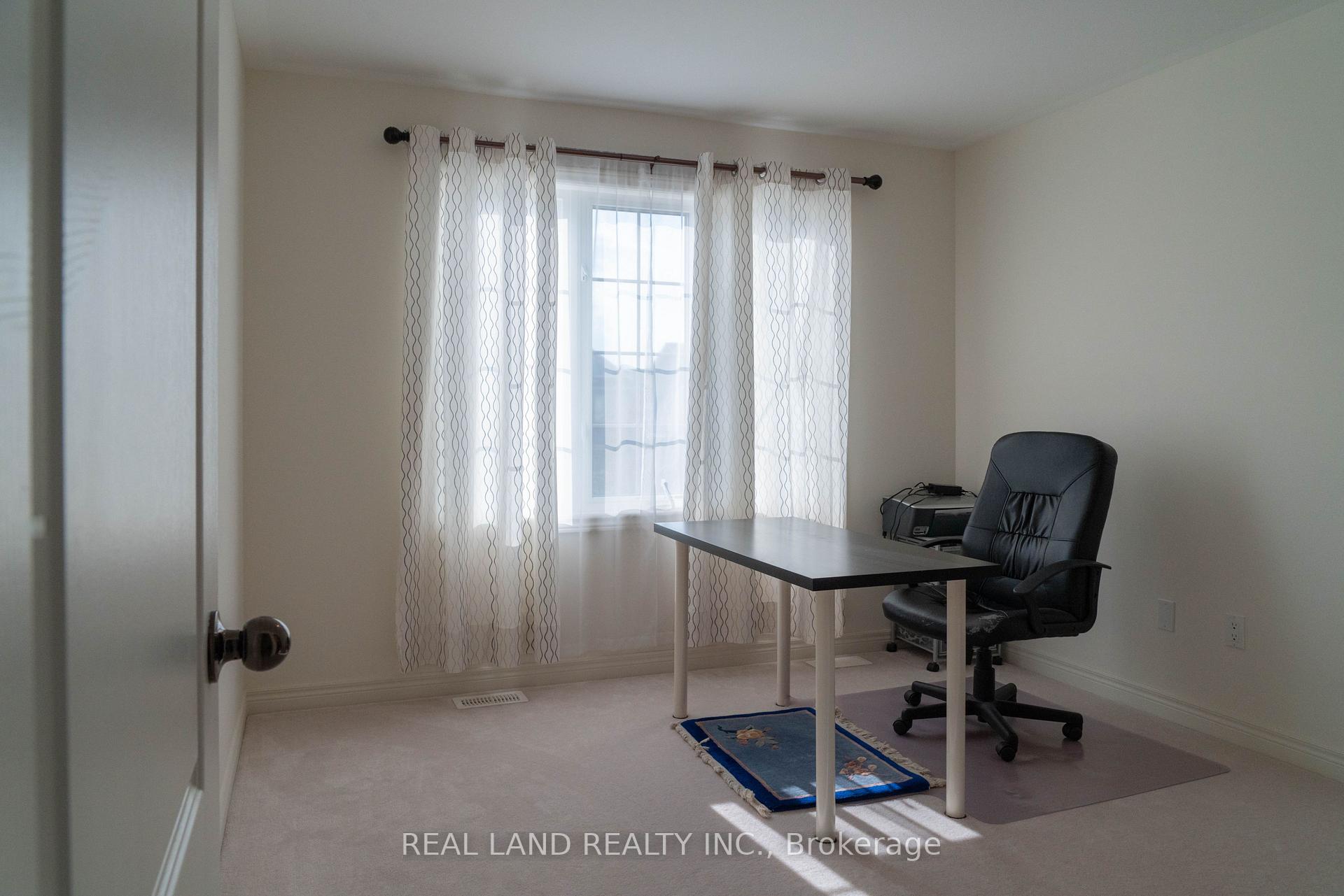 Photo 13 of 6284 St. Michael Avenue, Niagara Falls, Forestview — HOMEH