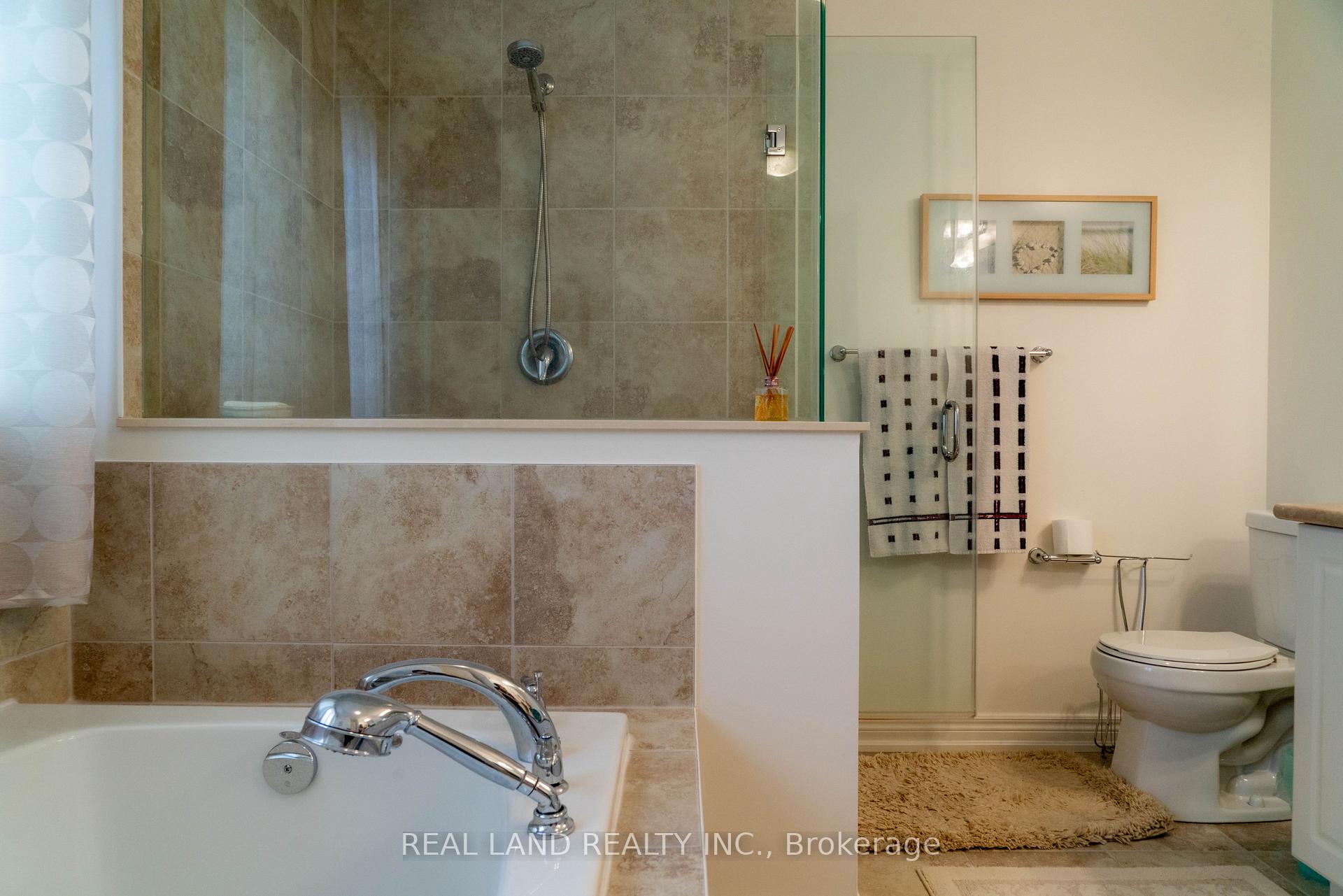 Photo 16 of 6284 St. Michael Avenue, Niagara Falls, Forestview — HOMEH