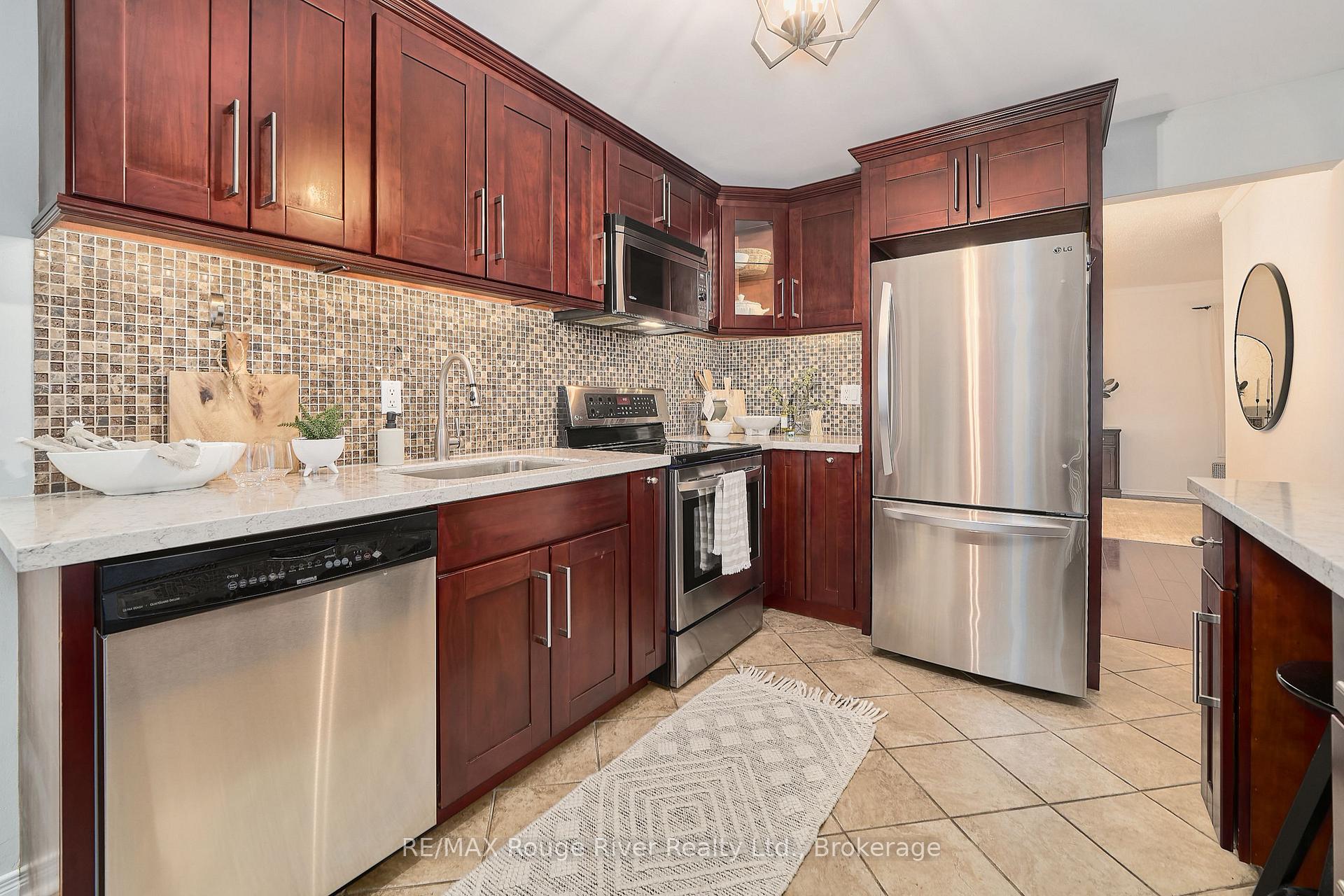 Photo 11 of 12 Goldring Drive, Whitby, Lynde Creek — HOMEH